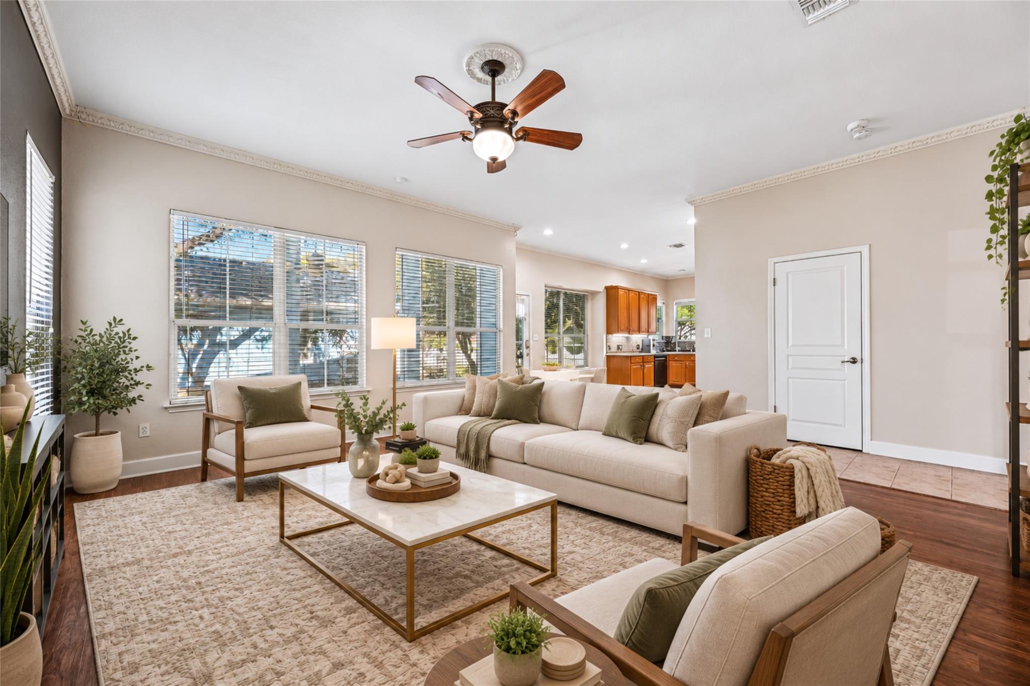 6025  Hartson None, photo 11