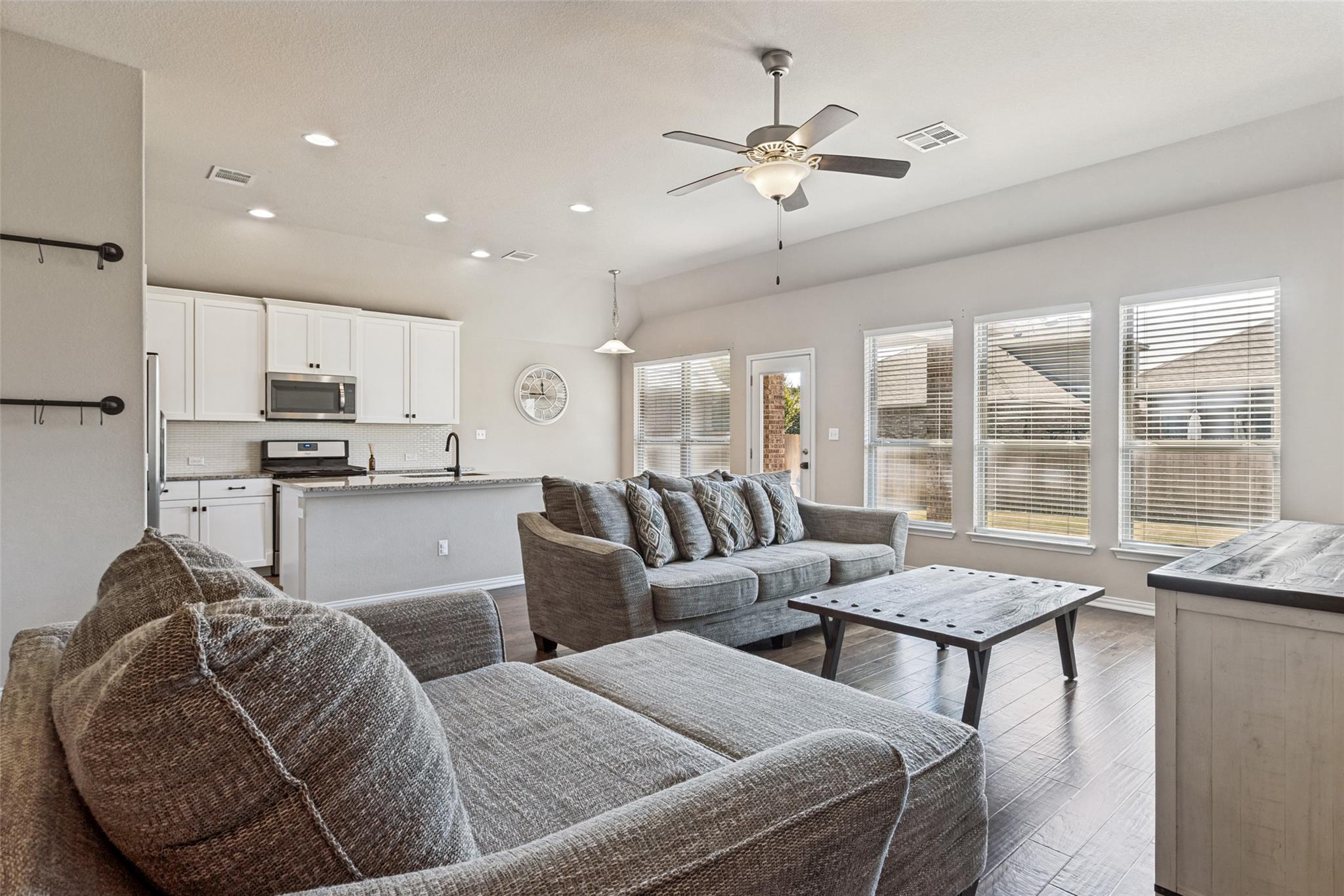 2224  Bonavista Way, photo 7