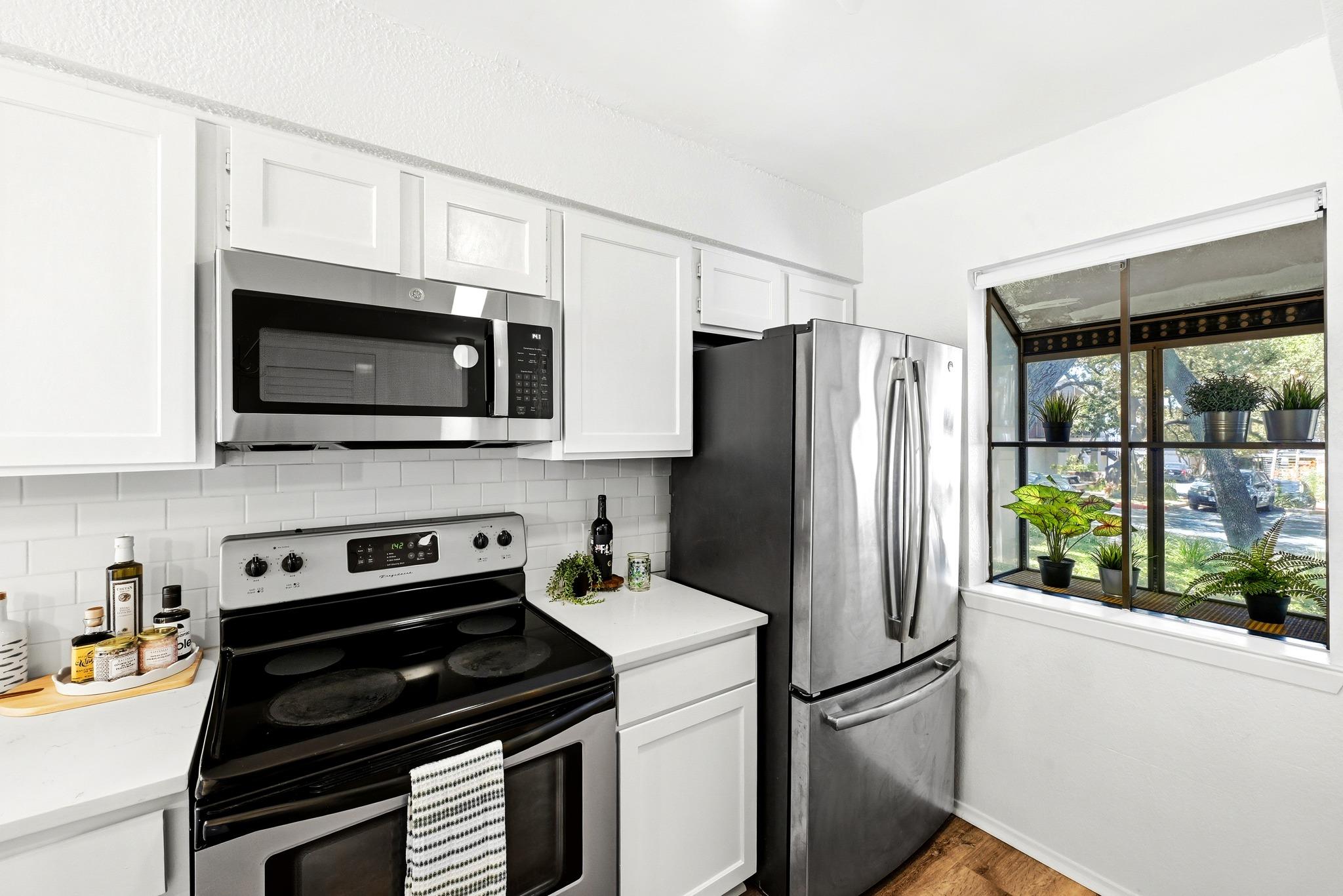 2215  Post Rd  #1039, photo 11
