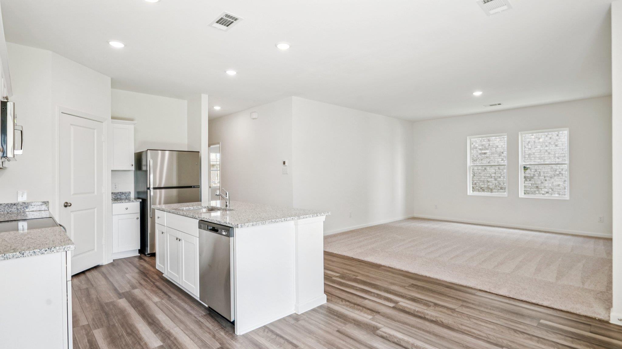 108 Mullen Way photo 7