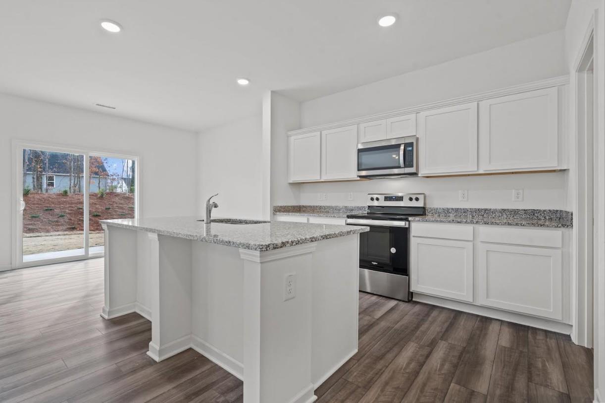 316 Sieders St photo 7
