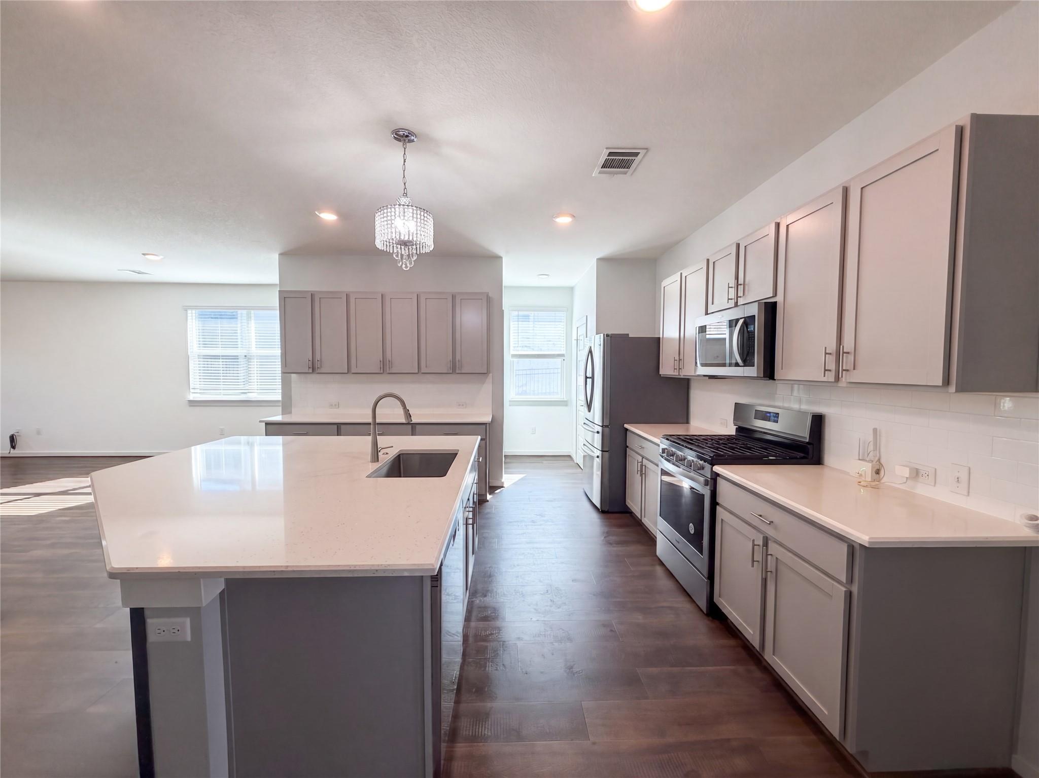 204  Florenz Ln, photo 6