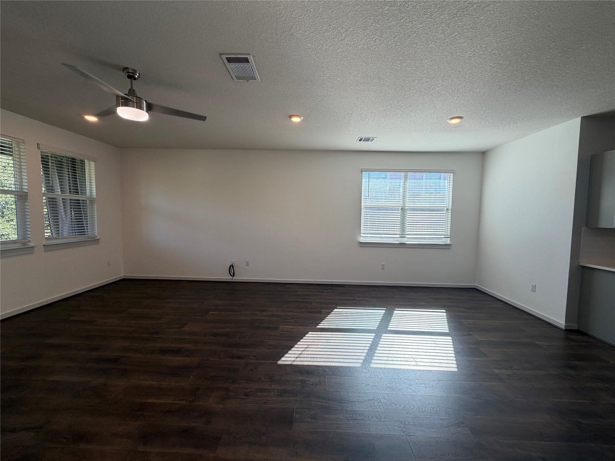 204  Florenz Ln, photo 8