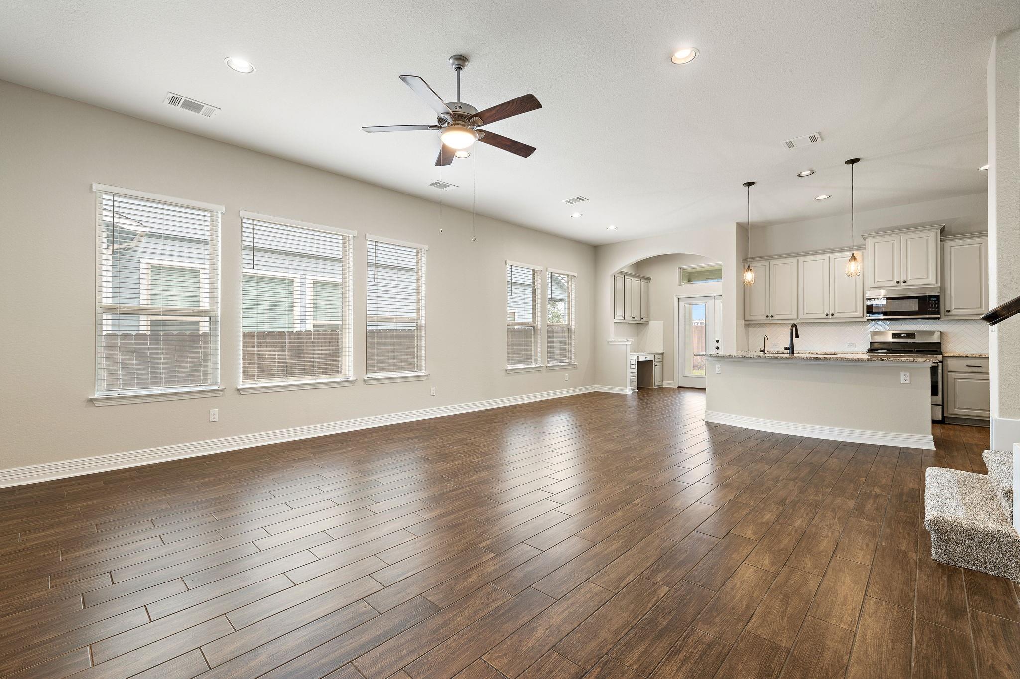 2137  Ringstaff Rd, photo 6