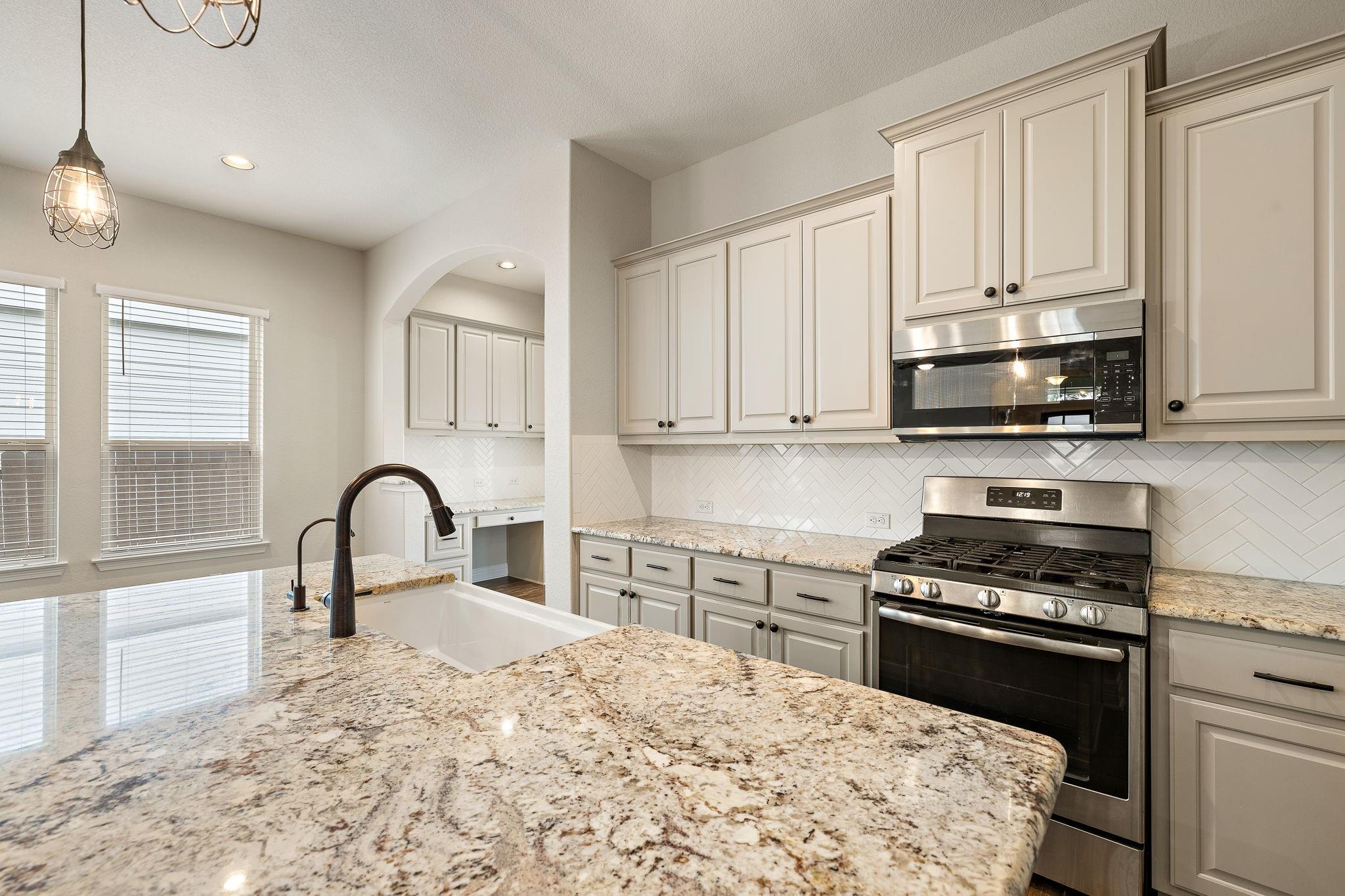 2137  Ringstaff Rd, photo 9