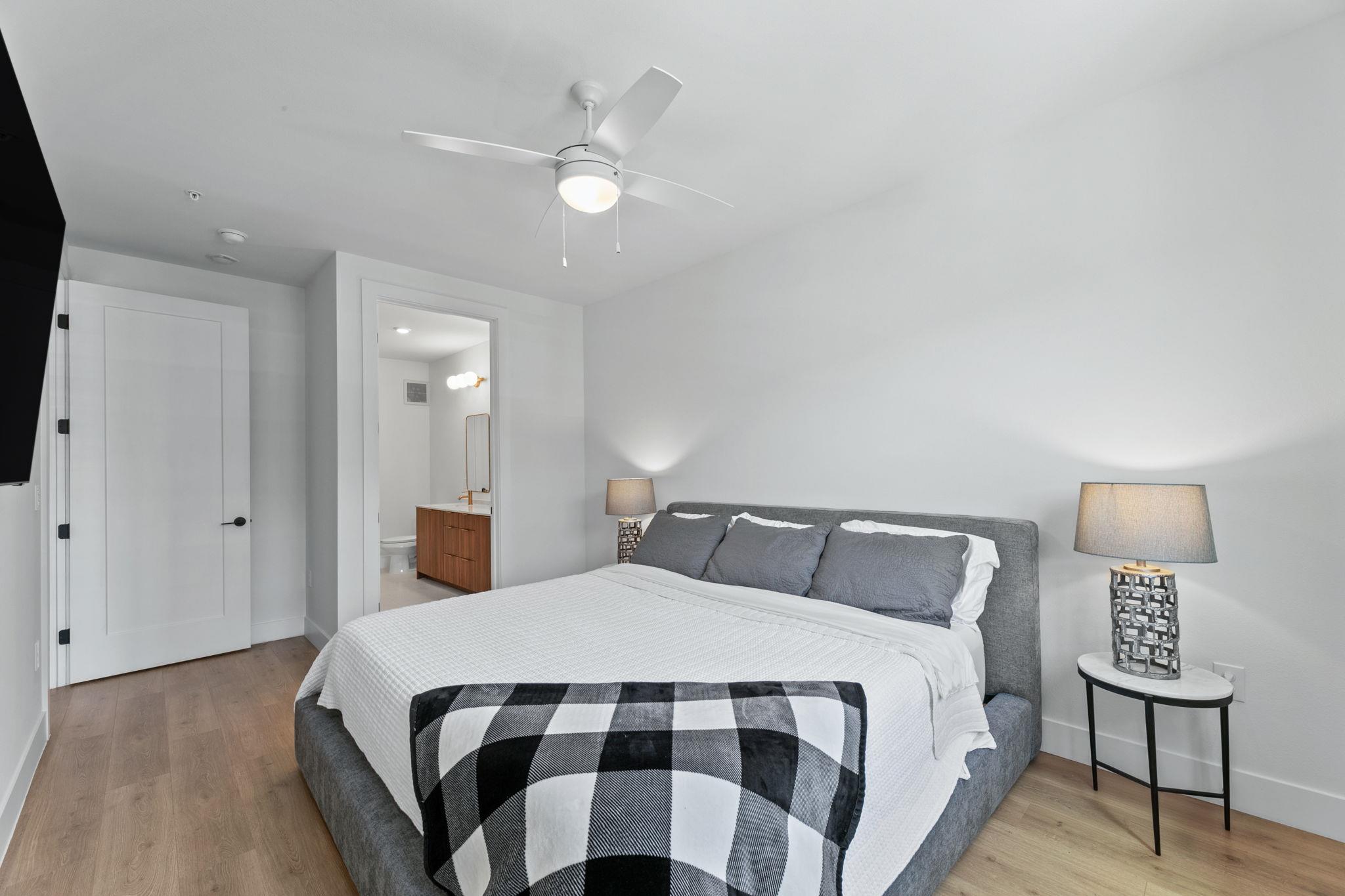 1701  Simond Ave  #407, photo 10