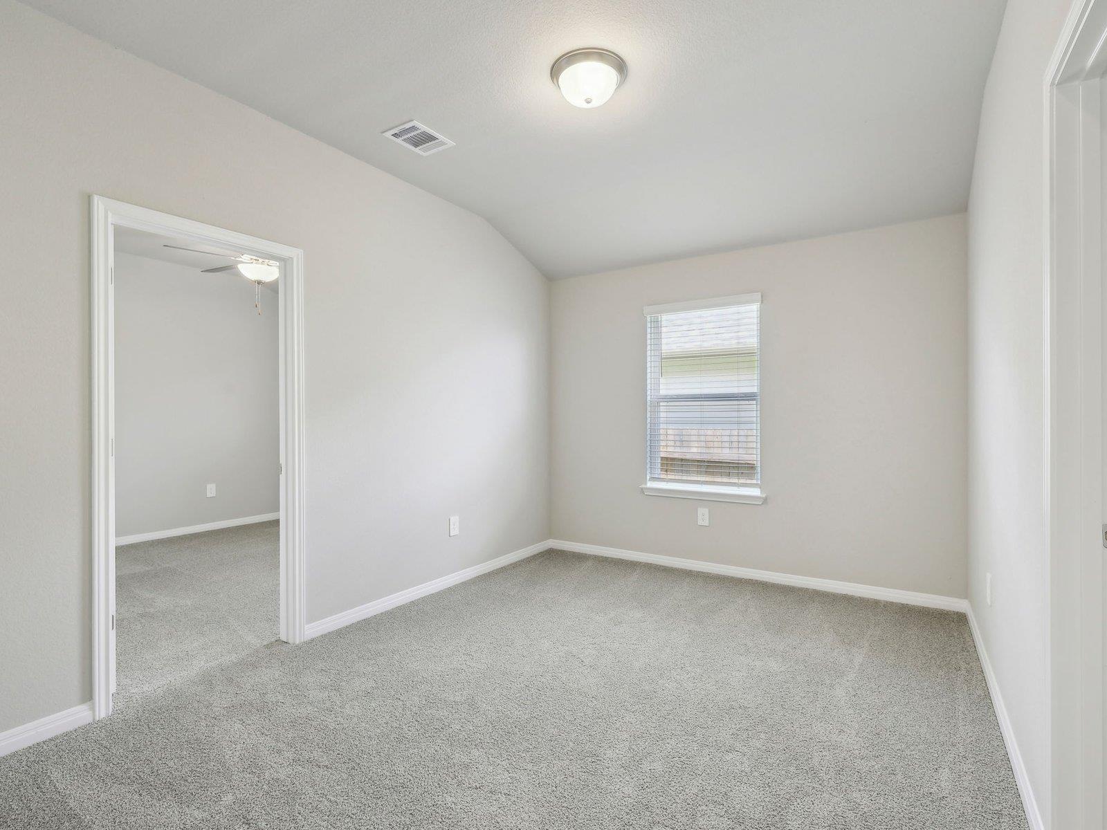 108 Woodbrook Dr photo 9