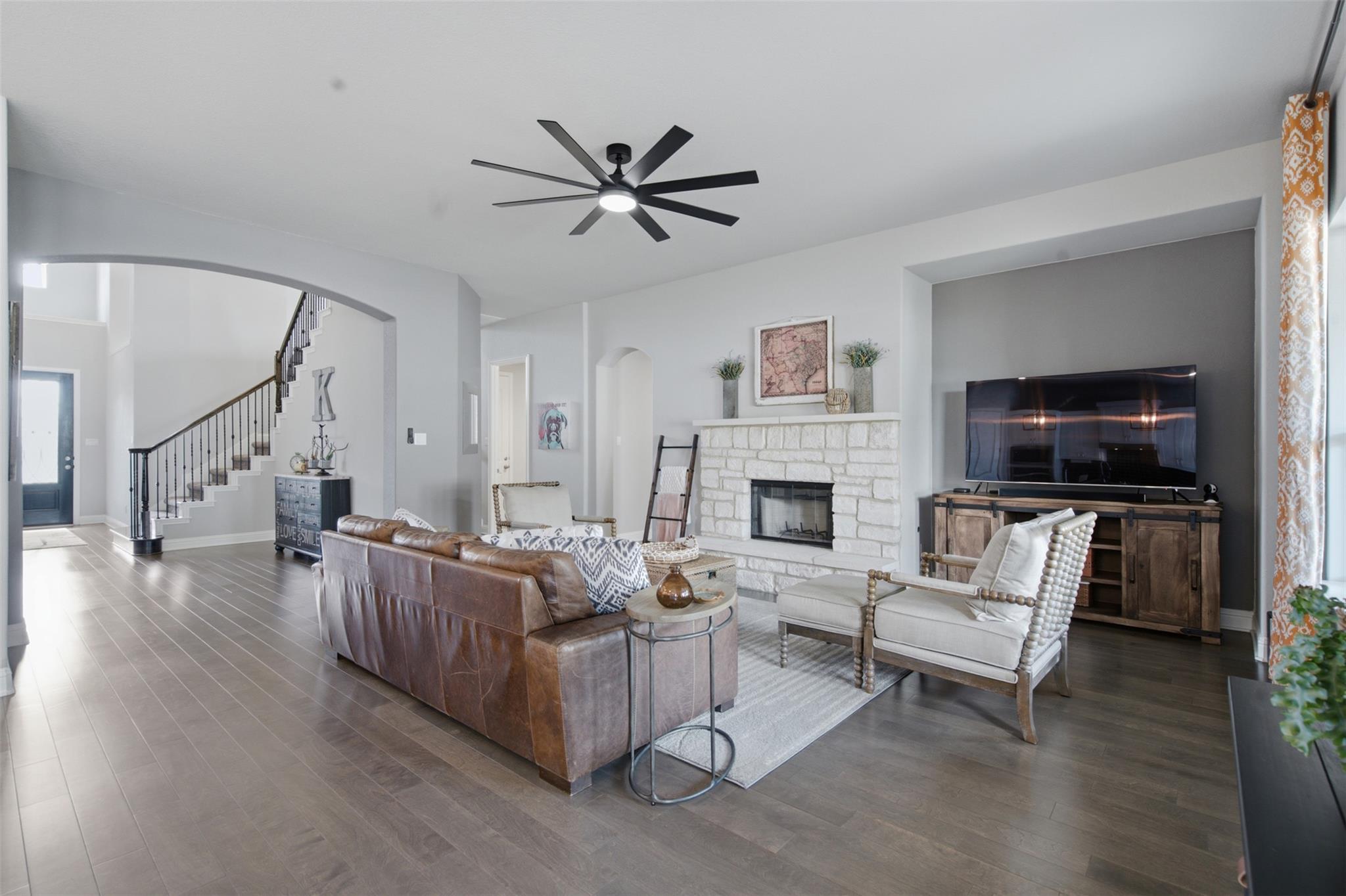 324  Stoney Point Rd, photo 4