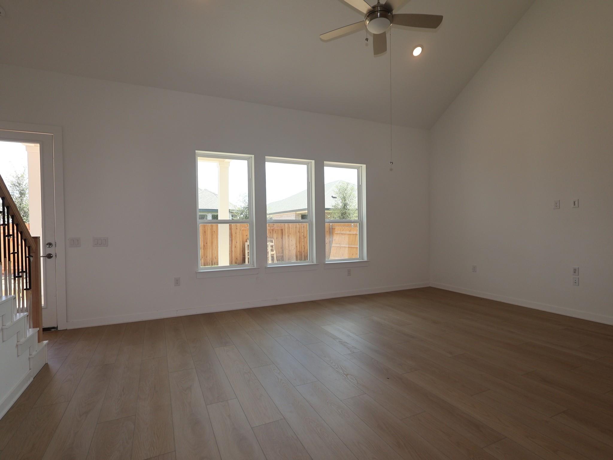 134  Leland Ave, photo 5
