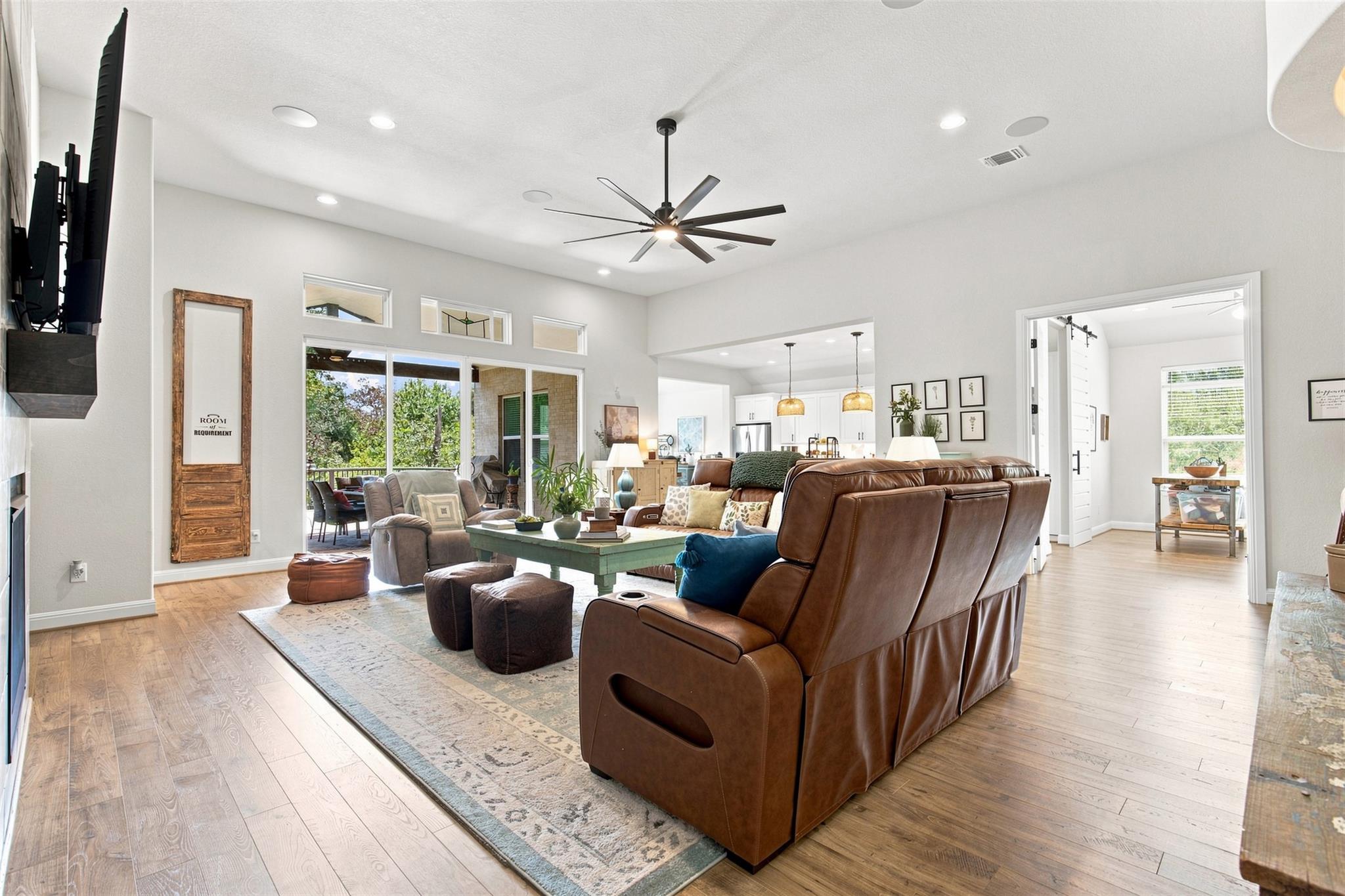 501  Great Lawn Cv, photo 9