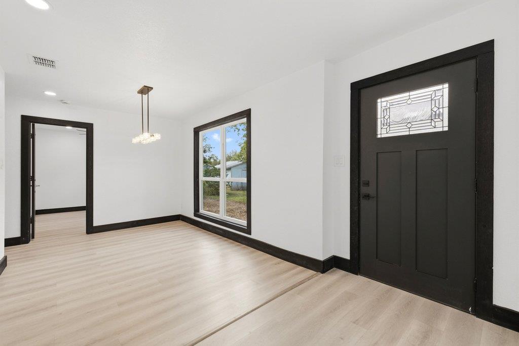 606  Barbara Dr, photo 5