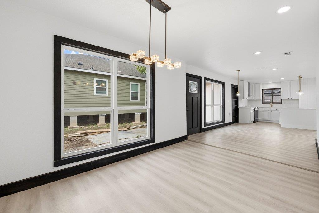 606  Barbara Dr, photo 6