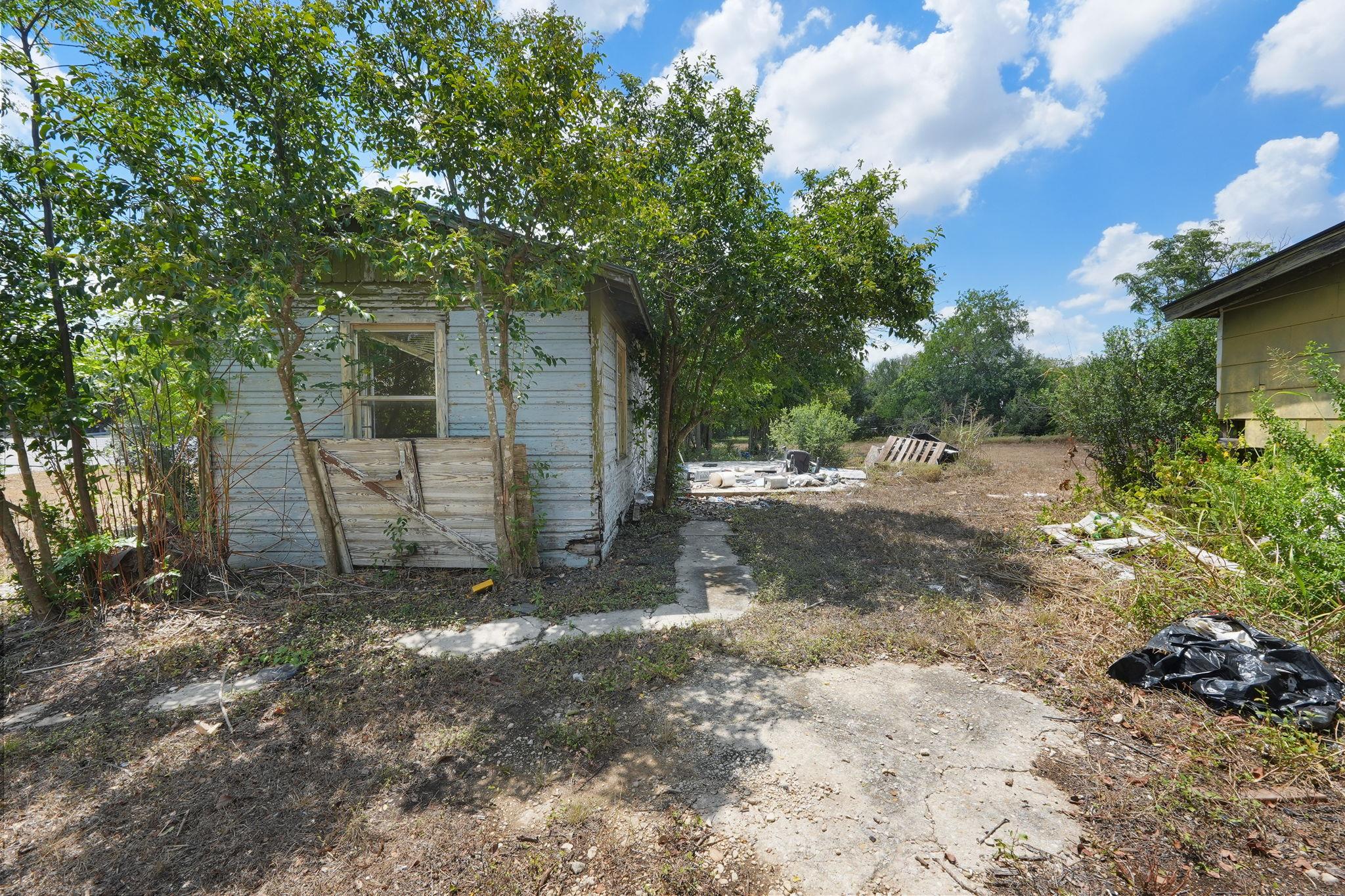 2212  Hunter Rd, photo 11