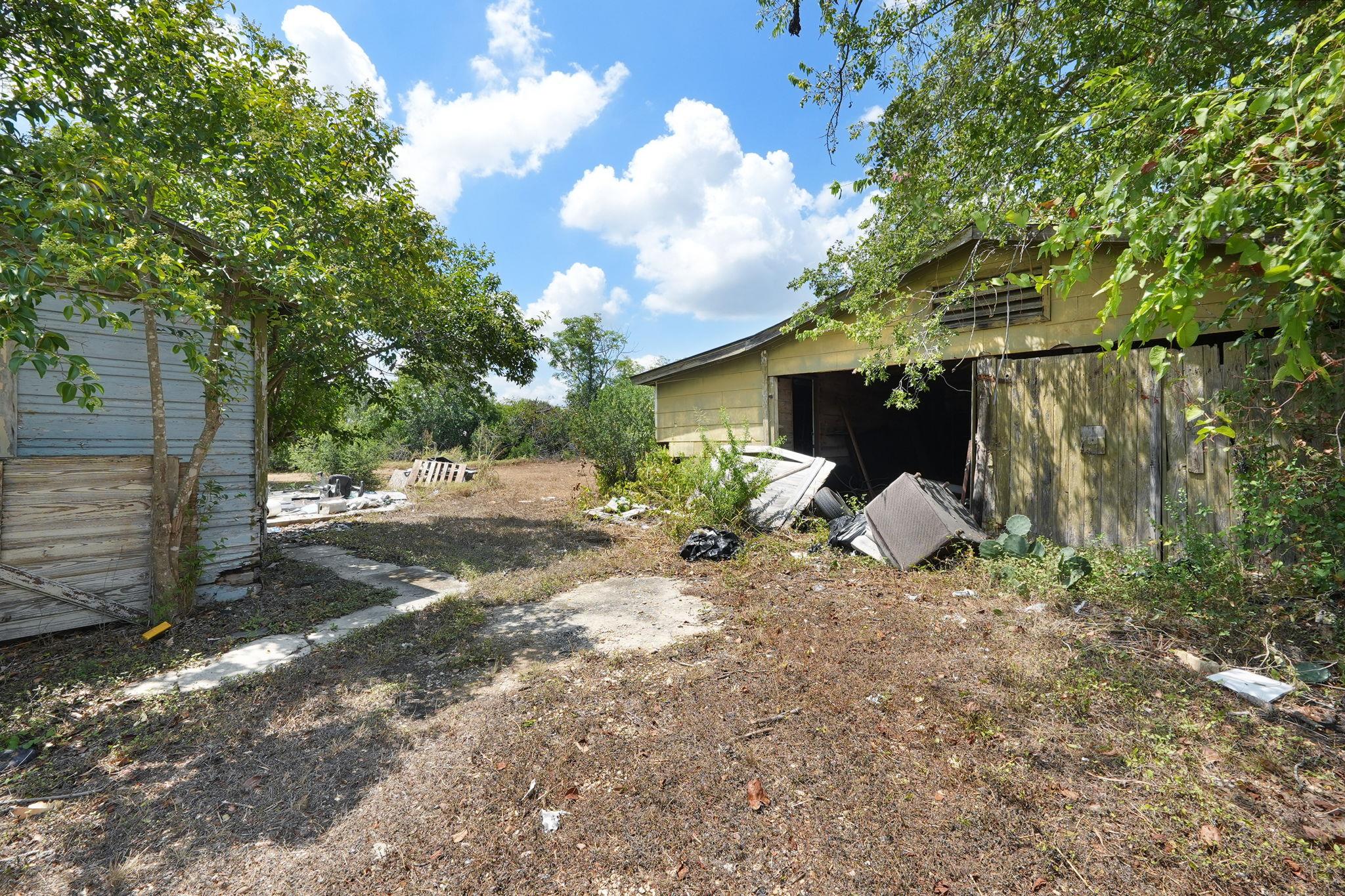 2212  Hunter Rd, photo 9