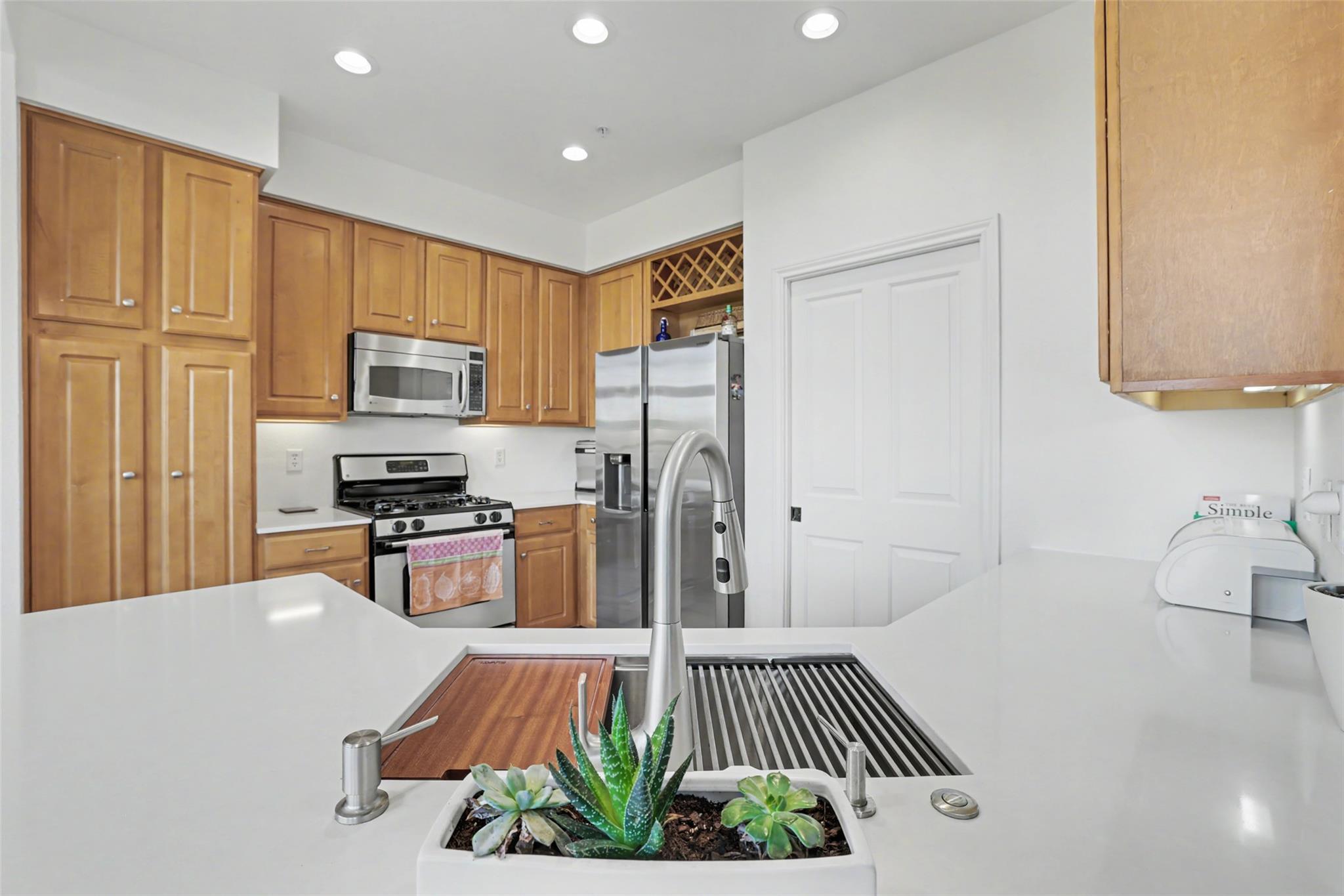 300  San Gabriel Village Blvd  #512, photo 12