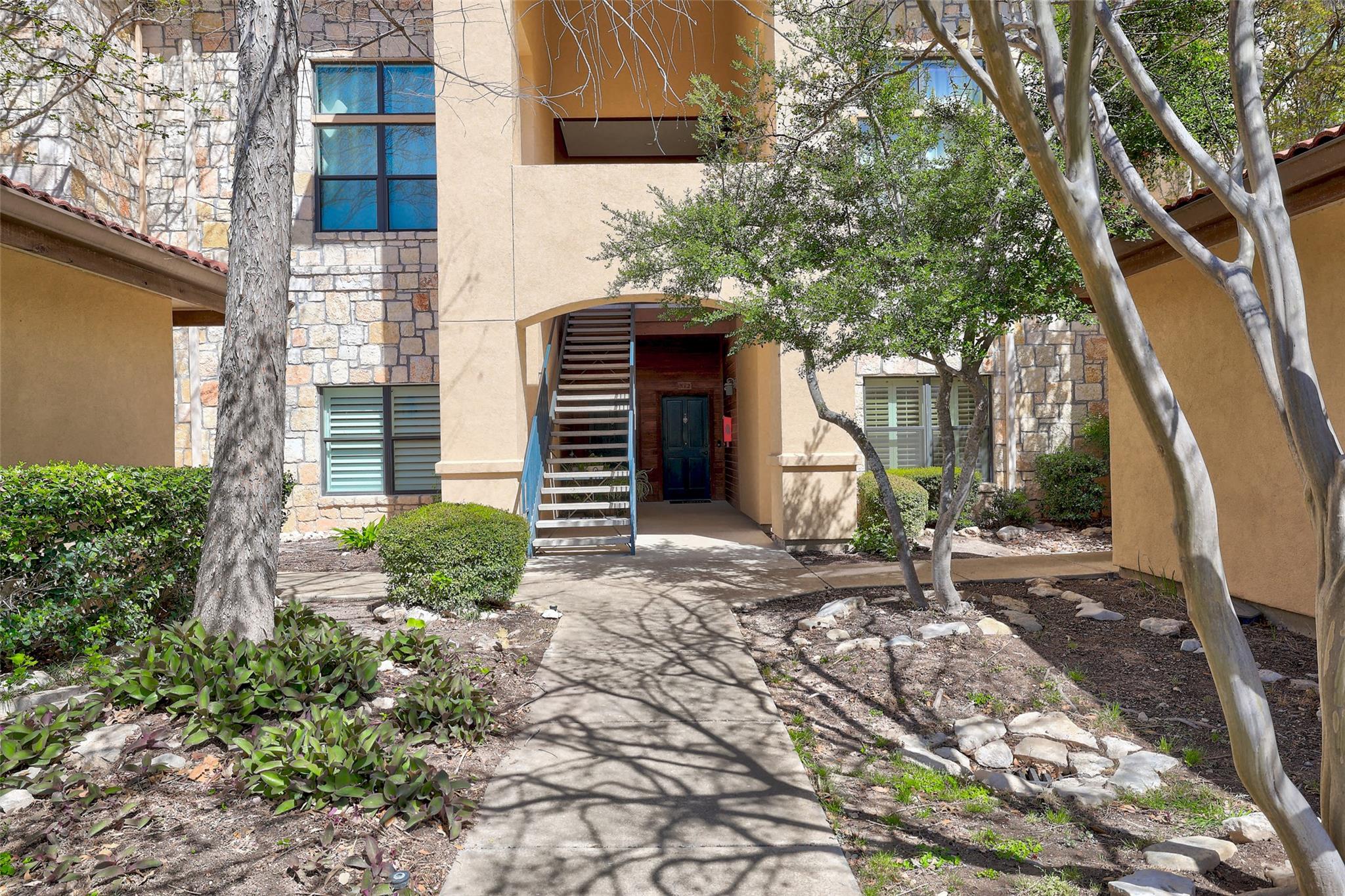 300  San Gabriel Village Blvd  #512, photo 3
