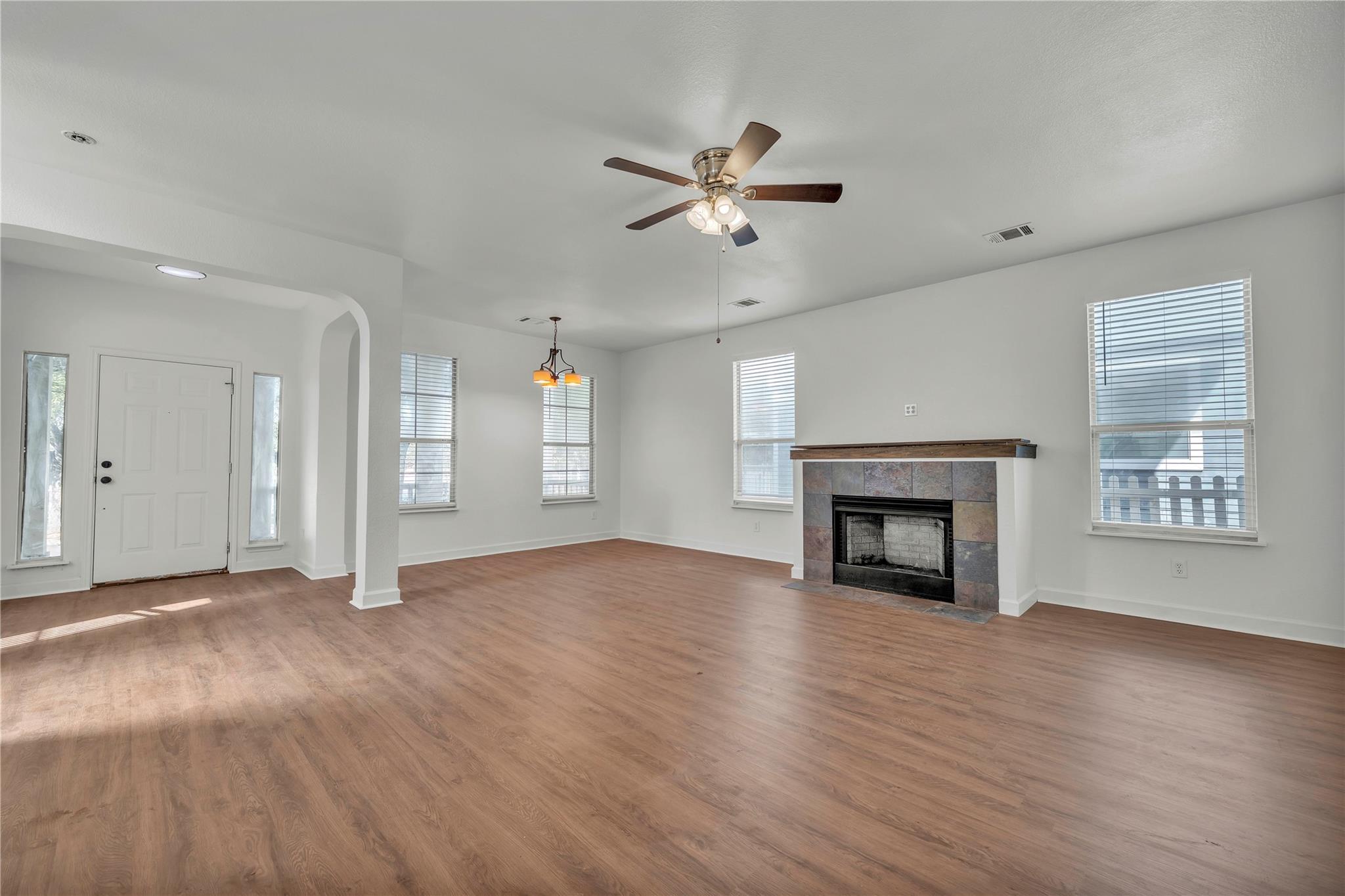 259  Mendez Loop, photo 4