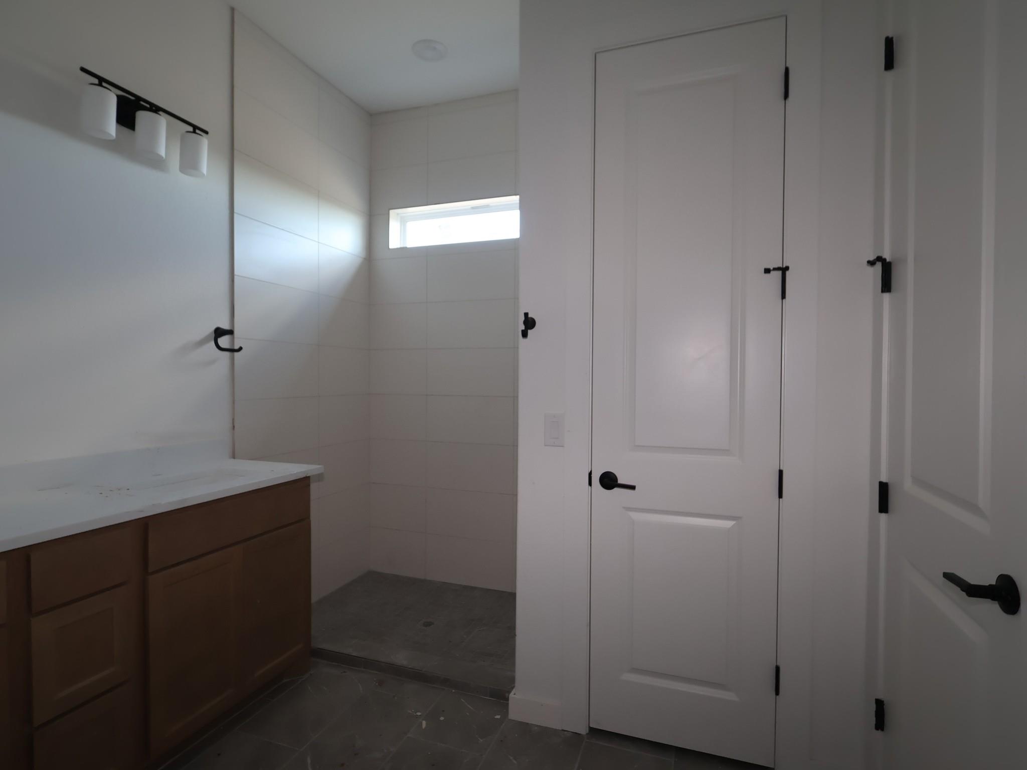 353  Champ Ave, photo 5