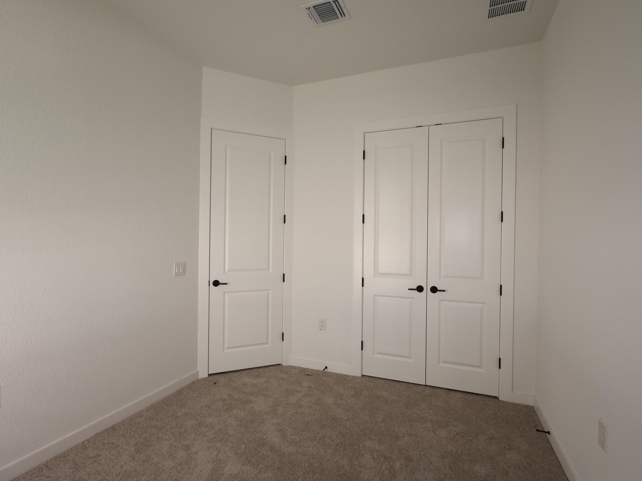 353  Champ Ave, photo 7