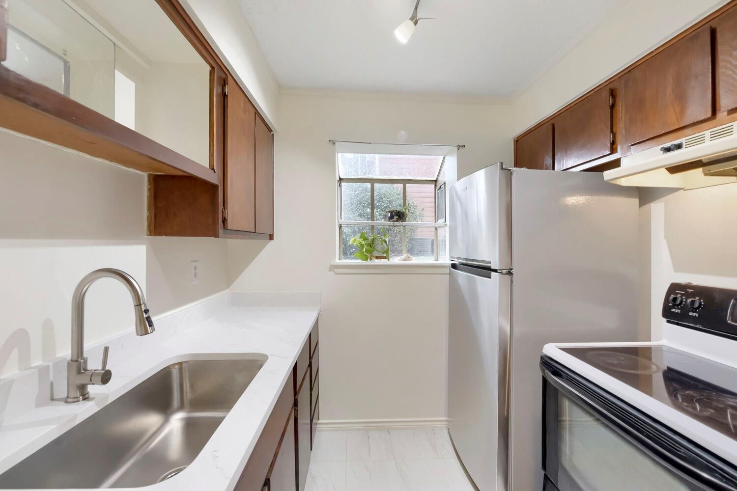 6903  Deatonhill Dr  #20, photo 8