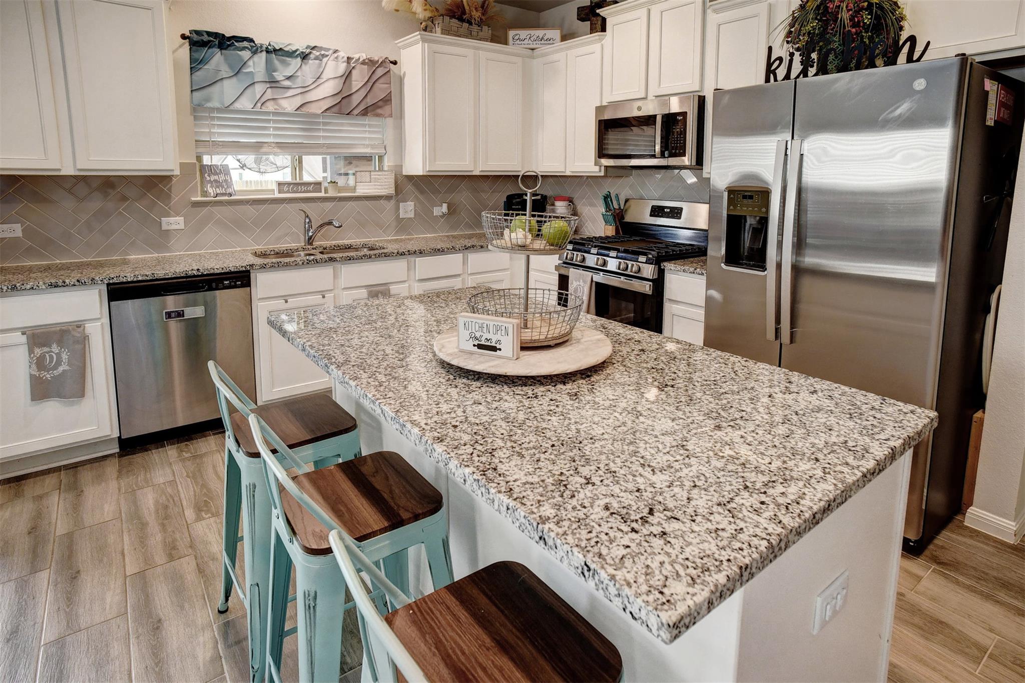 205  Driftwood Ln, photo 12