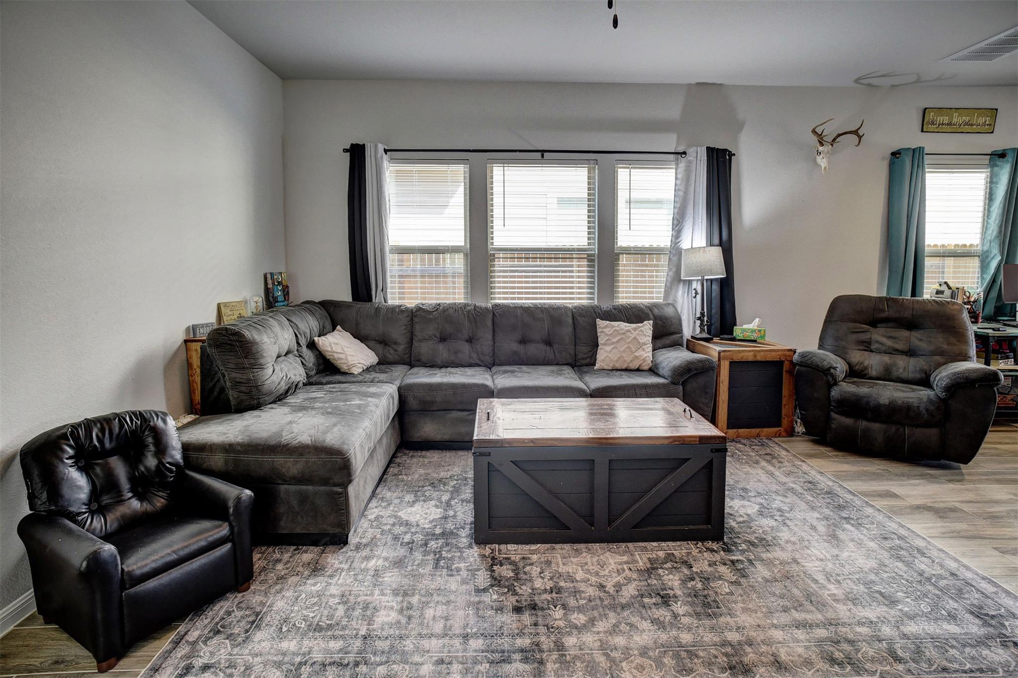205  Driftwood Ln, photo 9