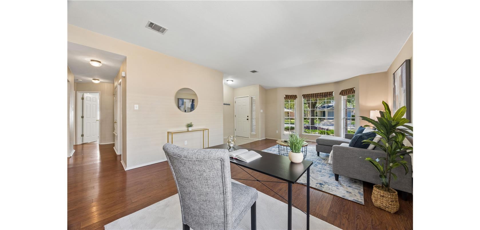 4316  Companeros Way, photo 4