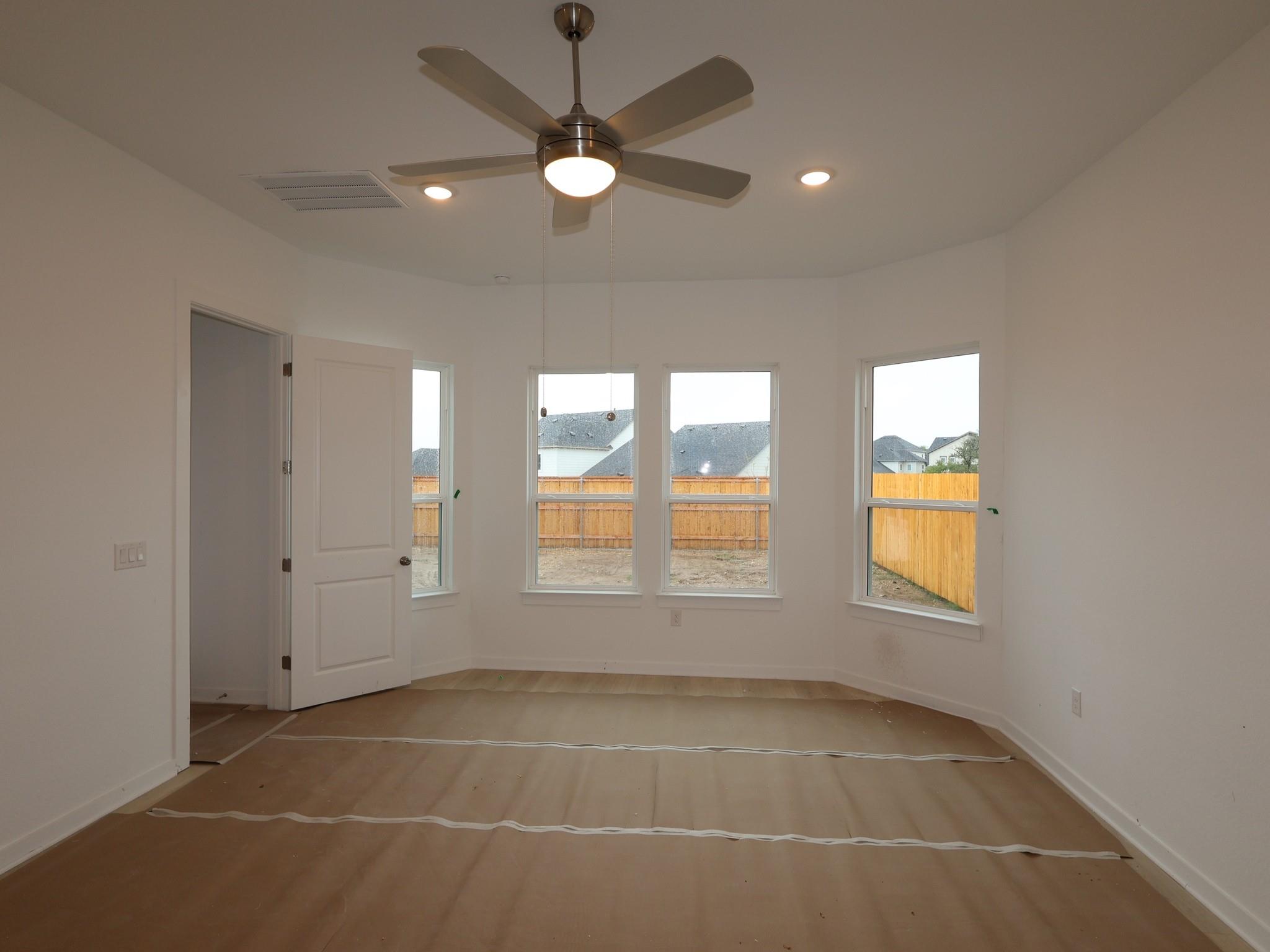 836  Corvallis Dr, photo 5