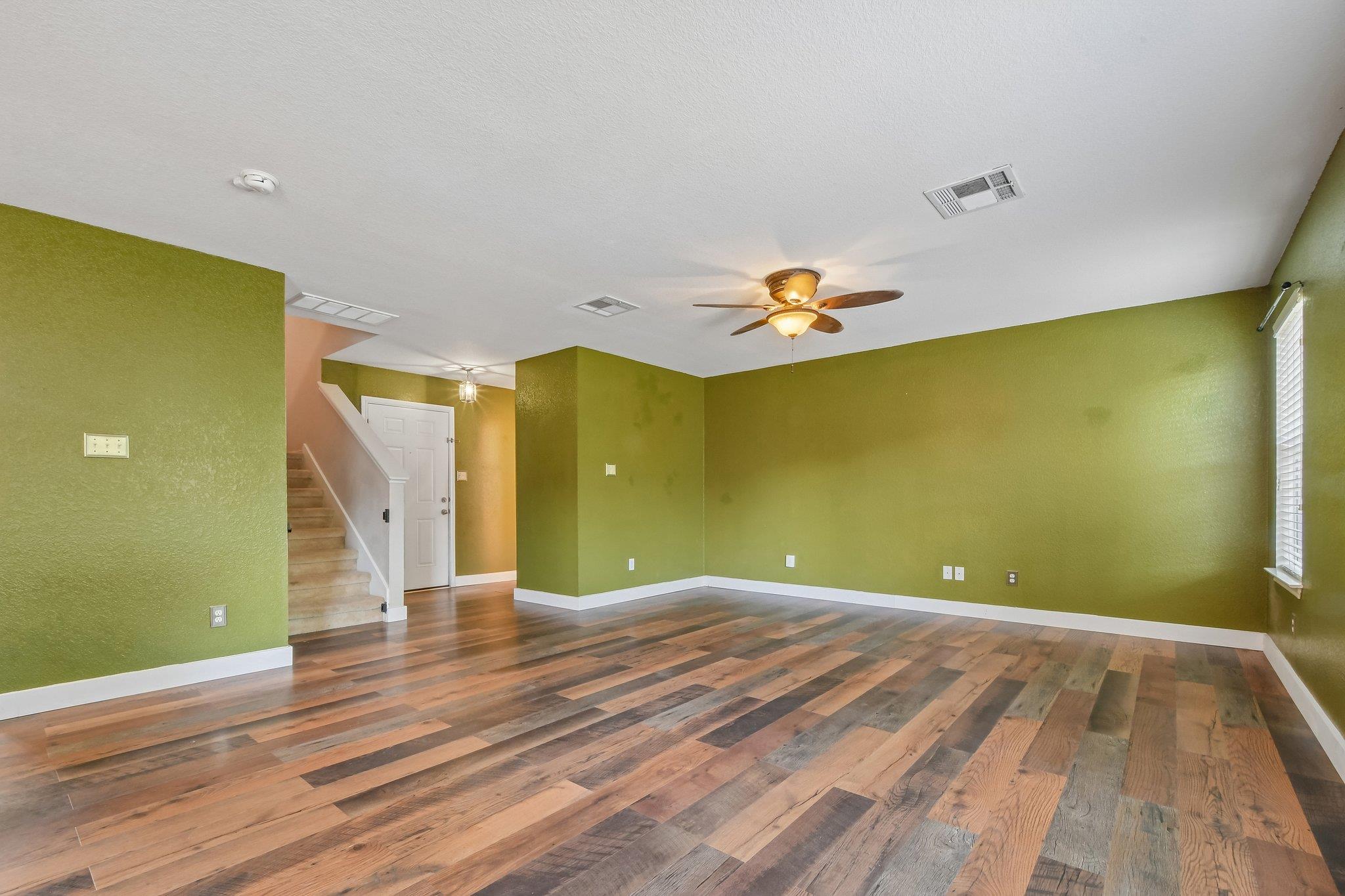 263  Quarter Ave, photo 7