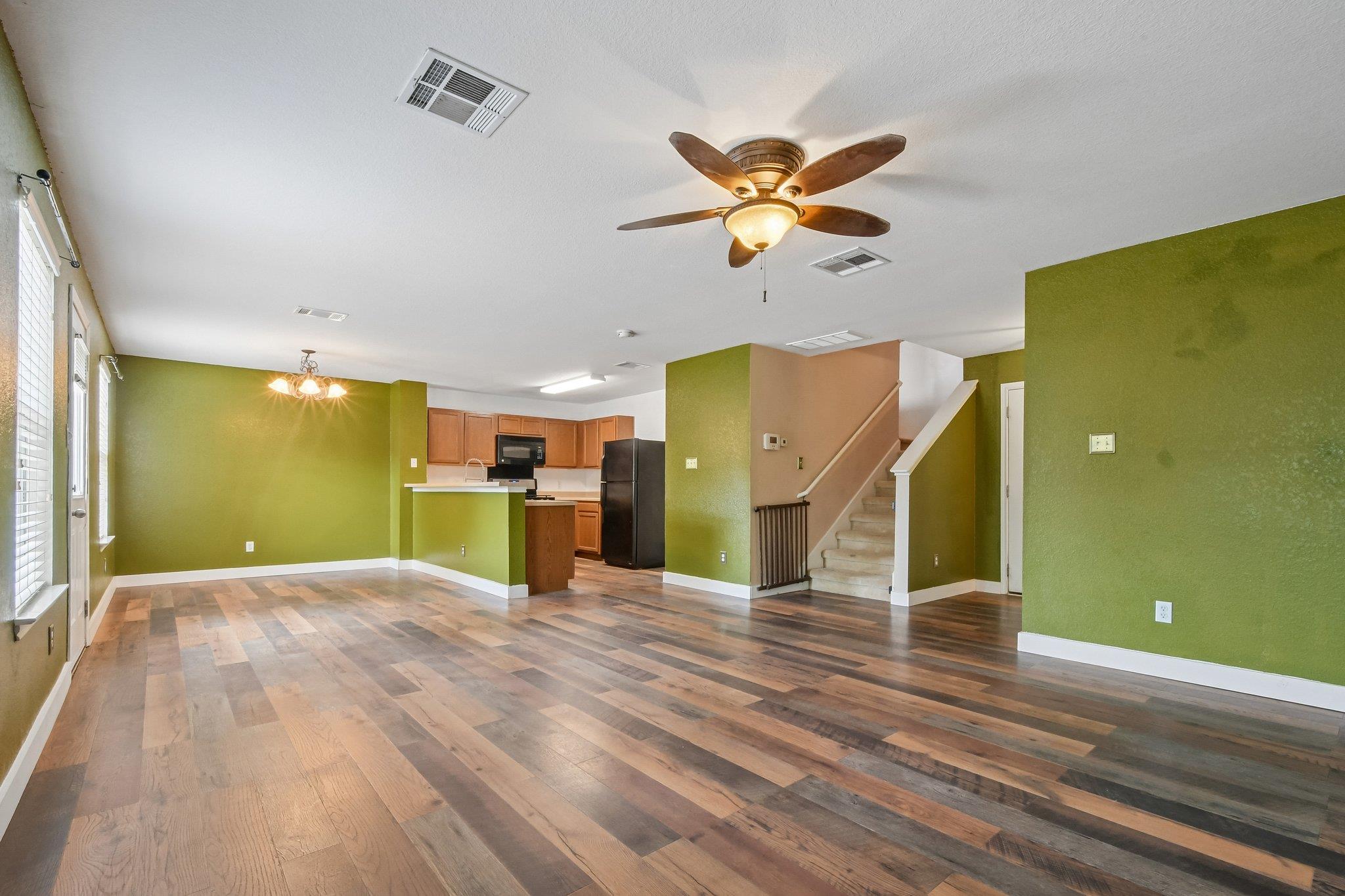 263  Quarter Ave, photo 8