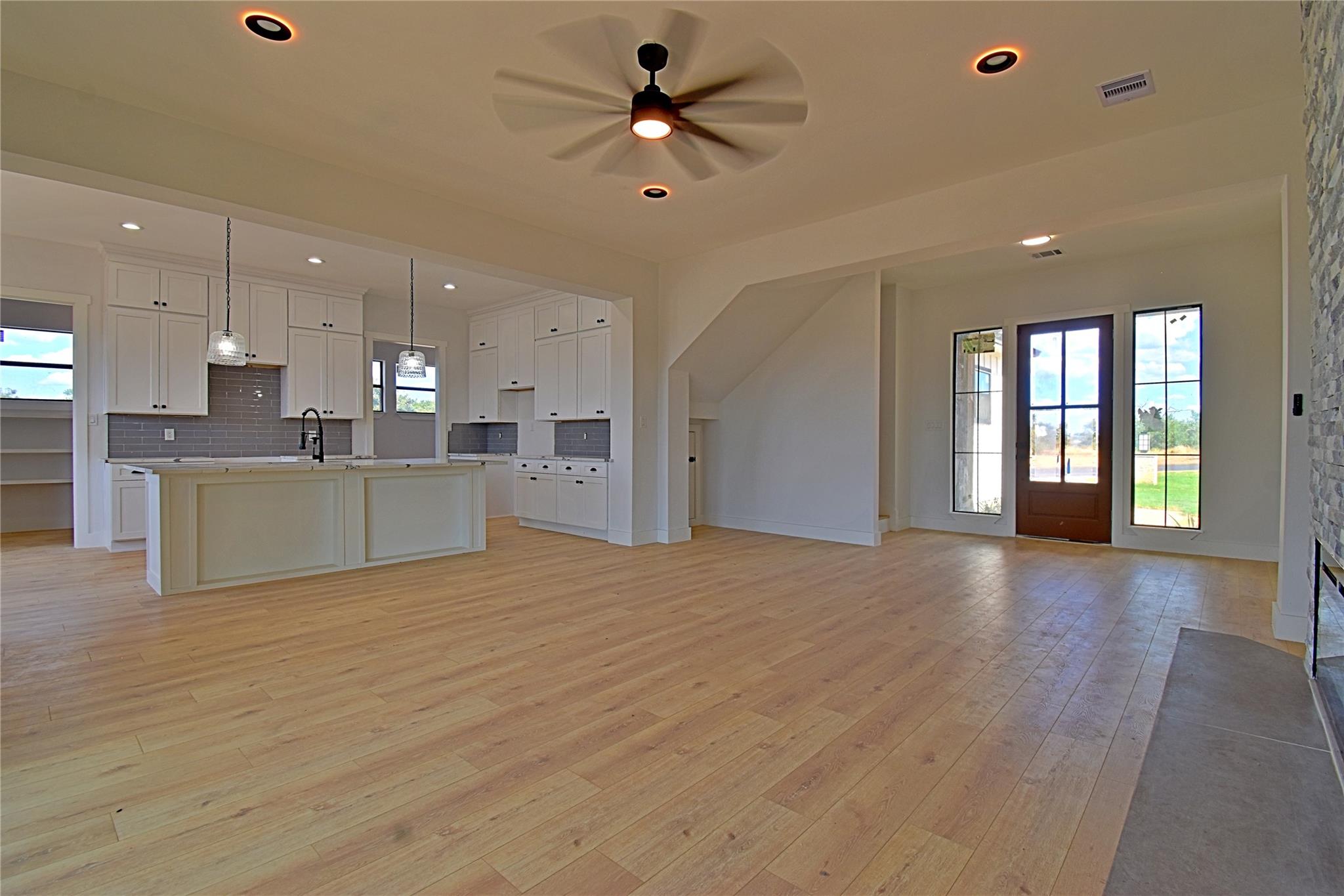 1902  Bay West Blvd Blvd, photo 3