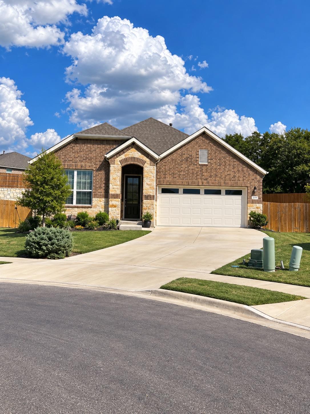 2100  Magnolia Hill Dr, photo 2