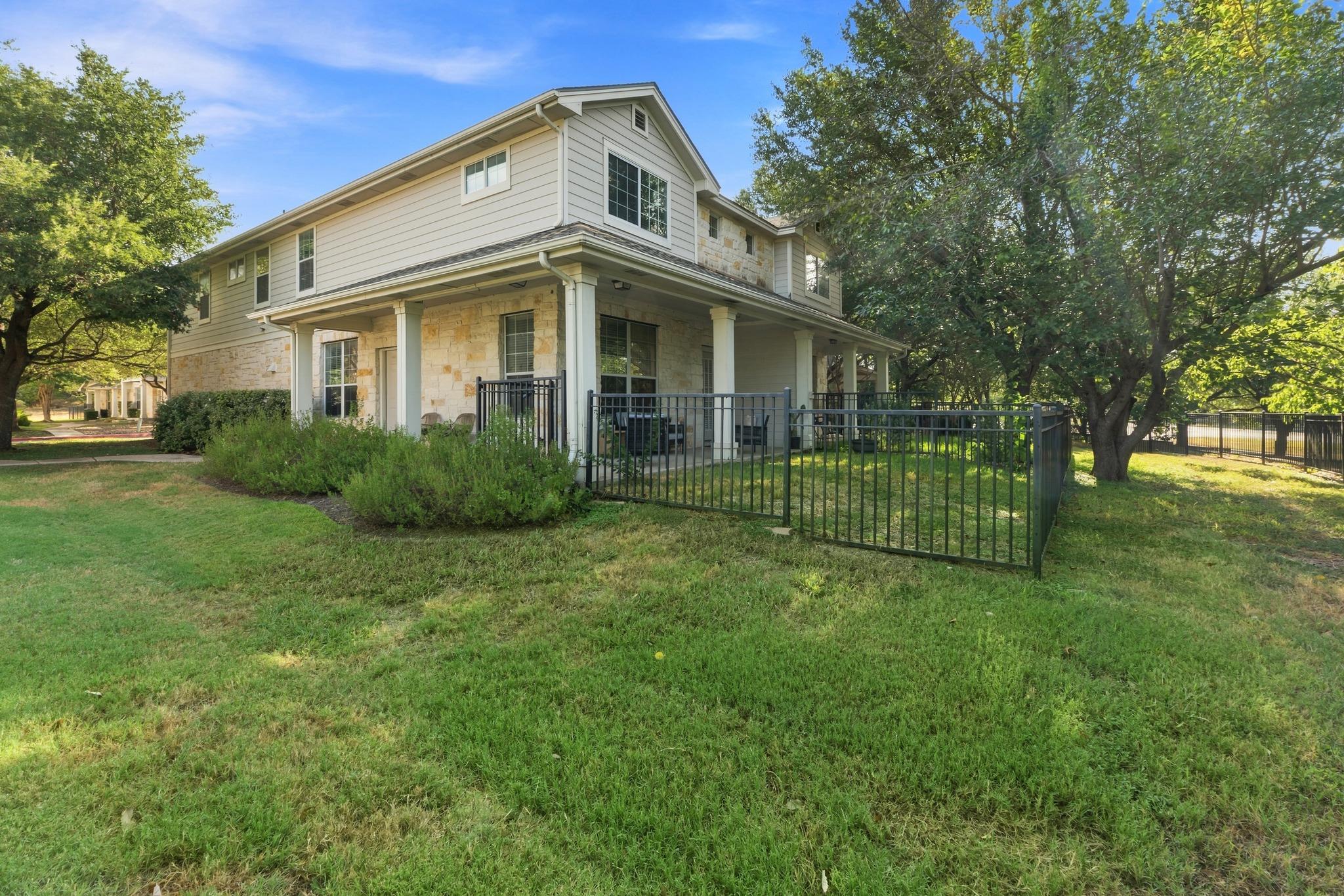 1900  Scofield Ridge Pkwy  #202, photo 4