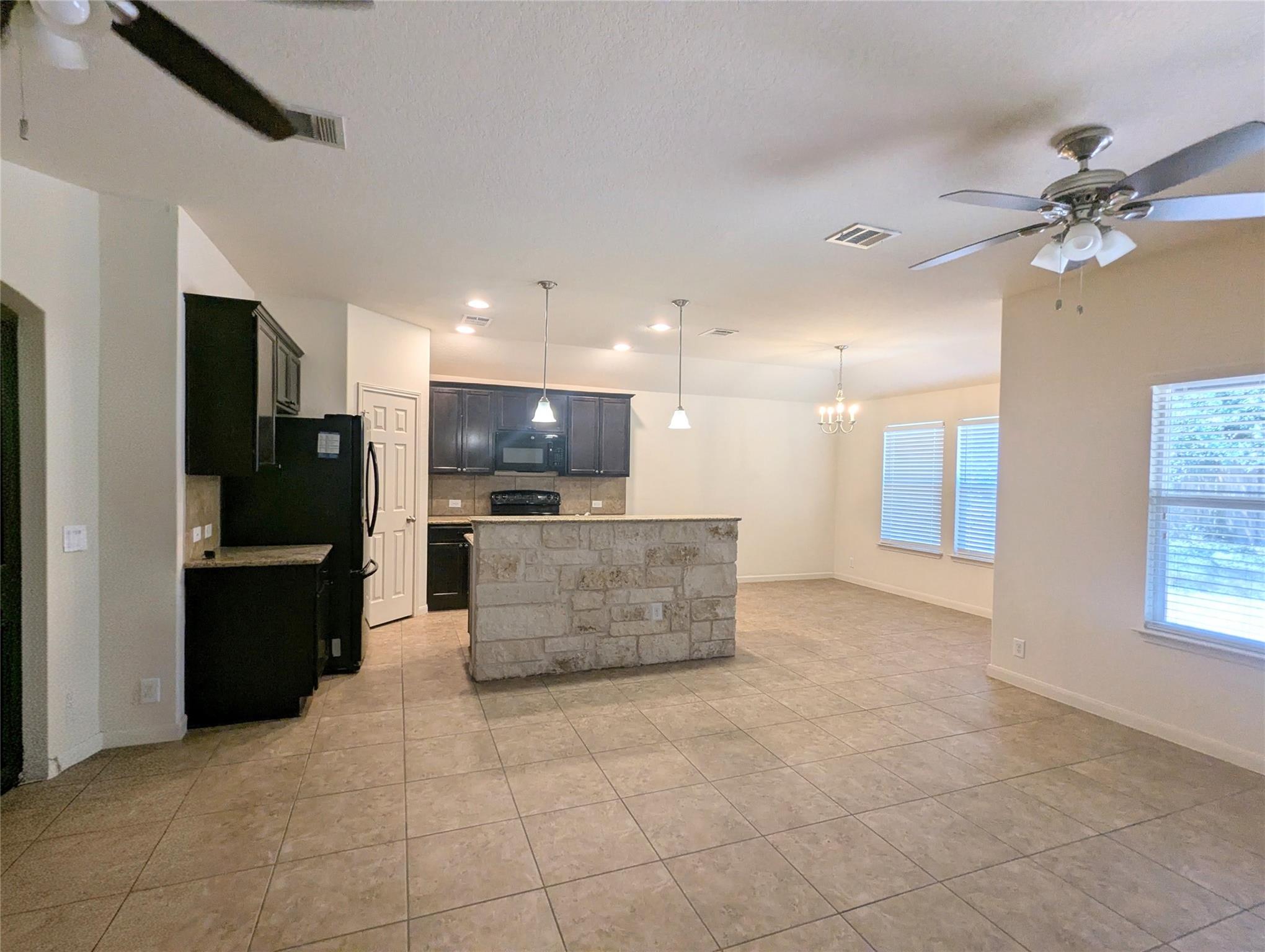 129  Park Ln, photo 3