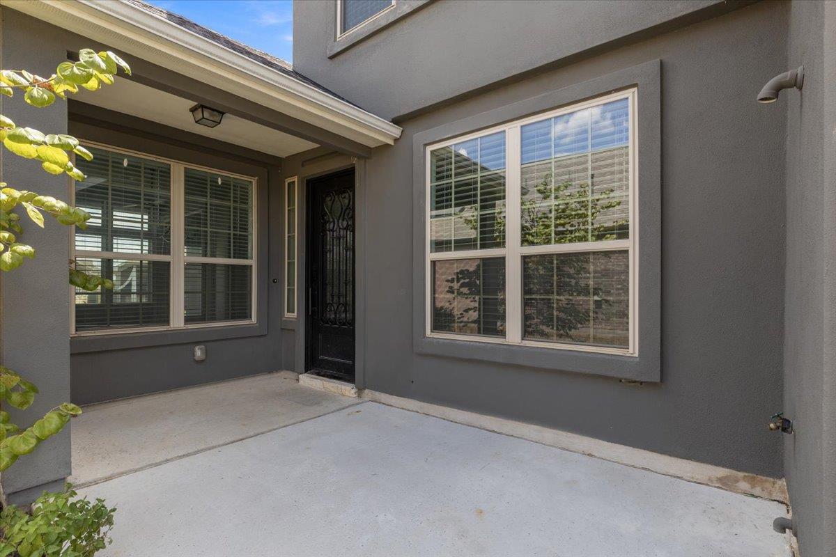 540  Faith Dr, photo 4