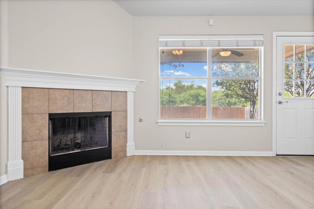 844  Dark Horse Ln, photo 11