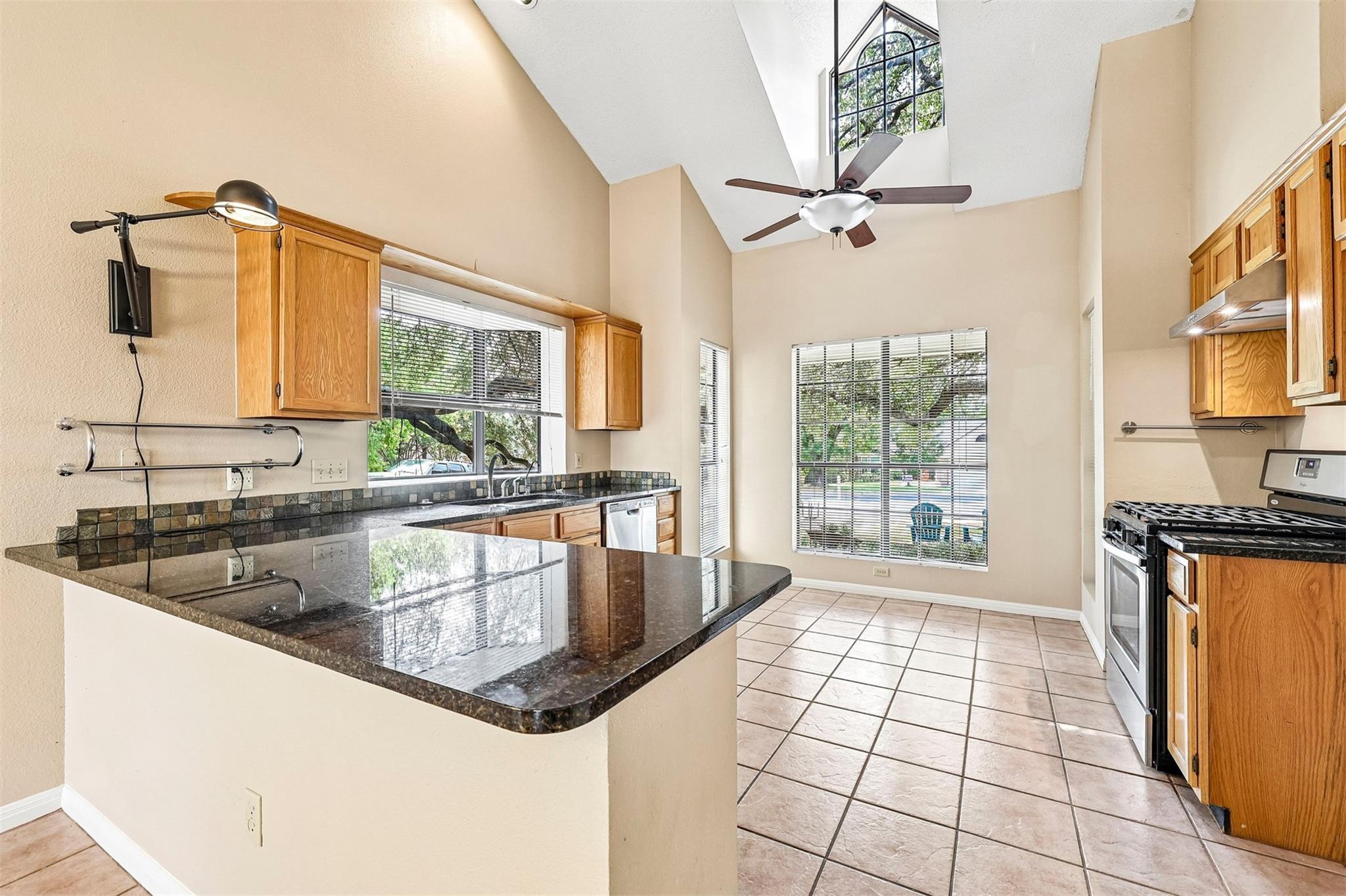 8302  Racine Trl, photo 7