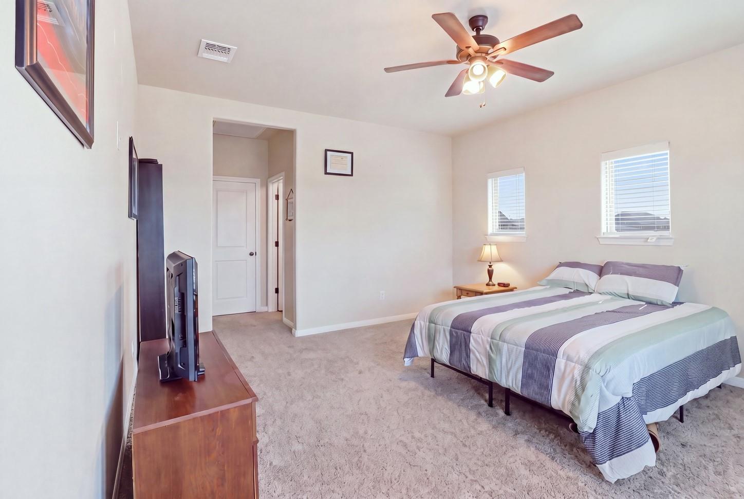 521  Seabiscuit Dr, photo 12