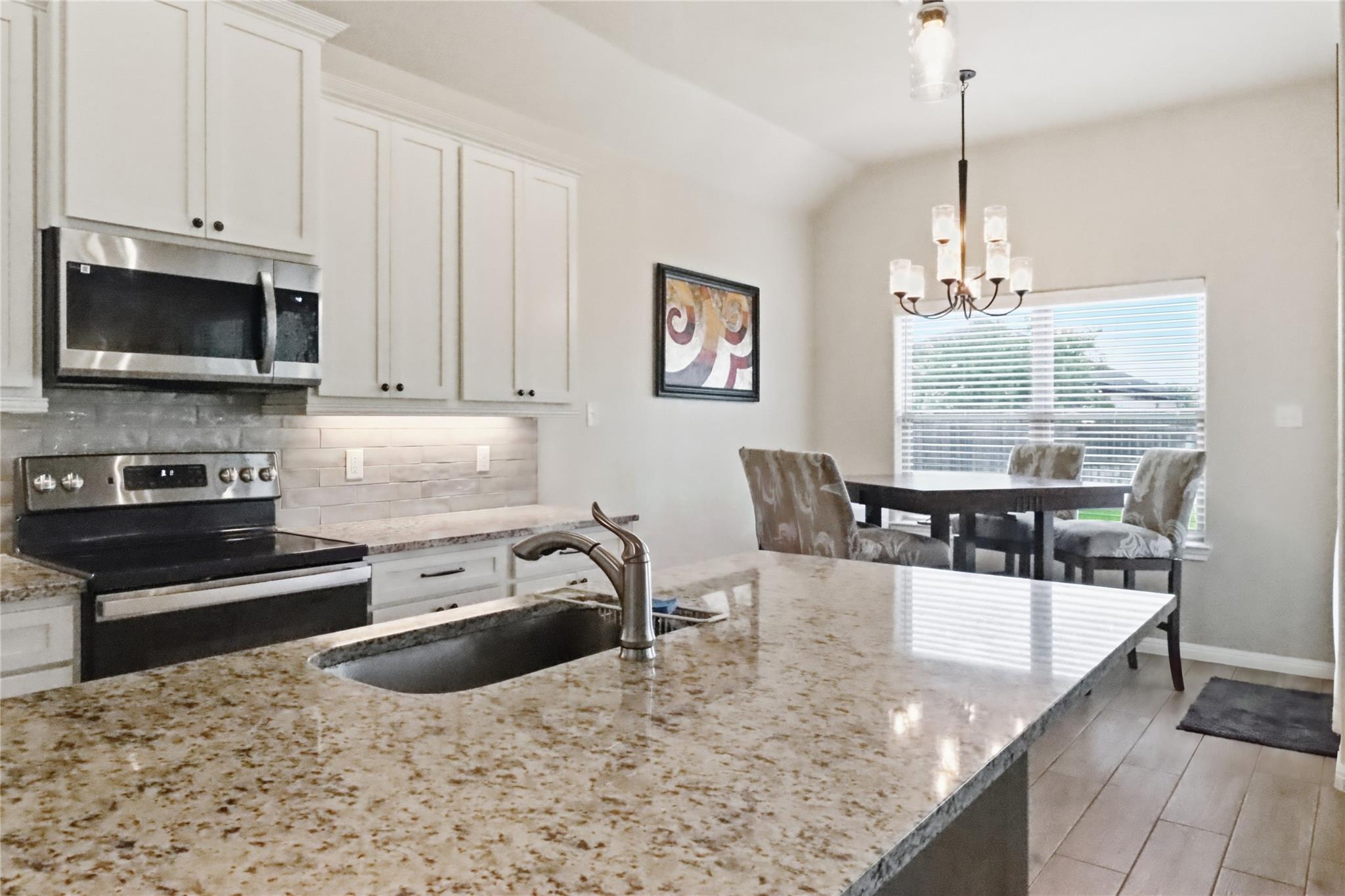 521  Seabiscuit Dr, photo 6