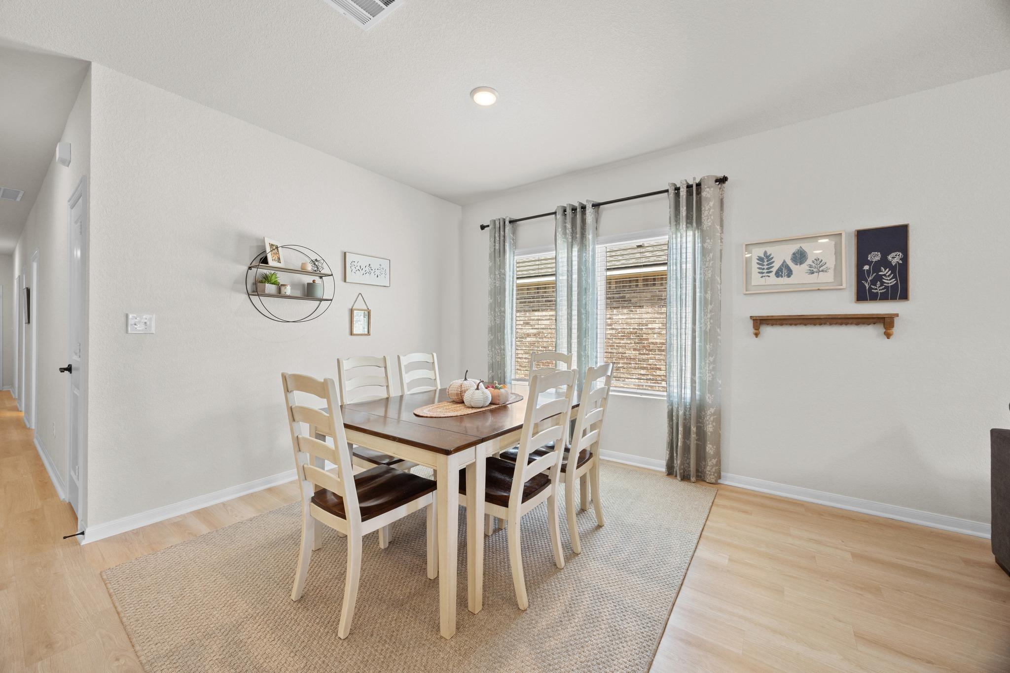 1233  WhippleTree Trl, photo 3