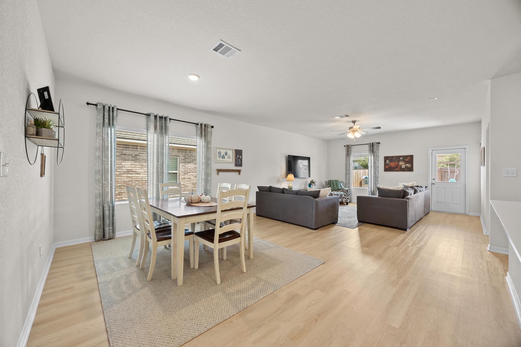 1233  WhippleTree Trl, photo 4