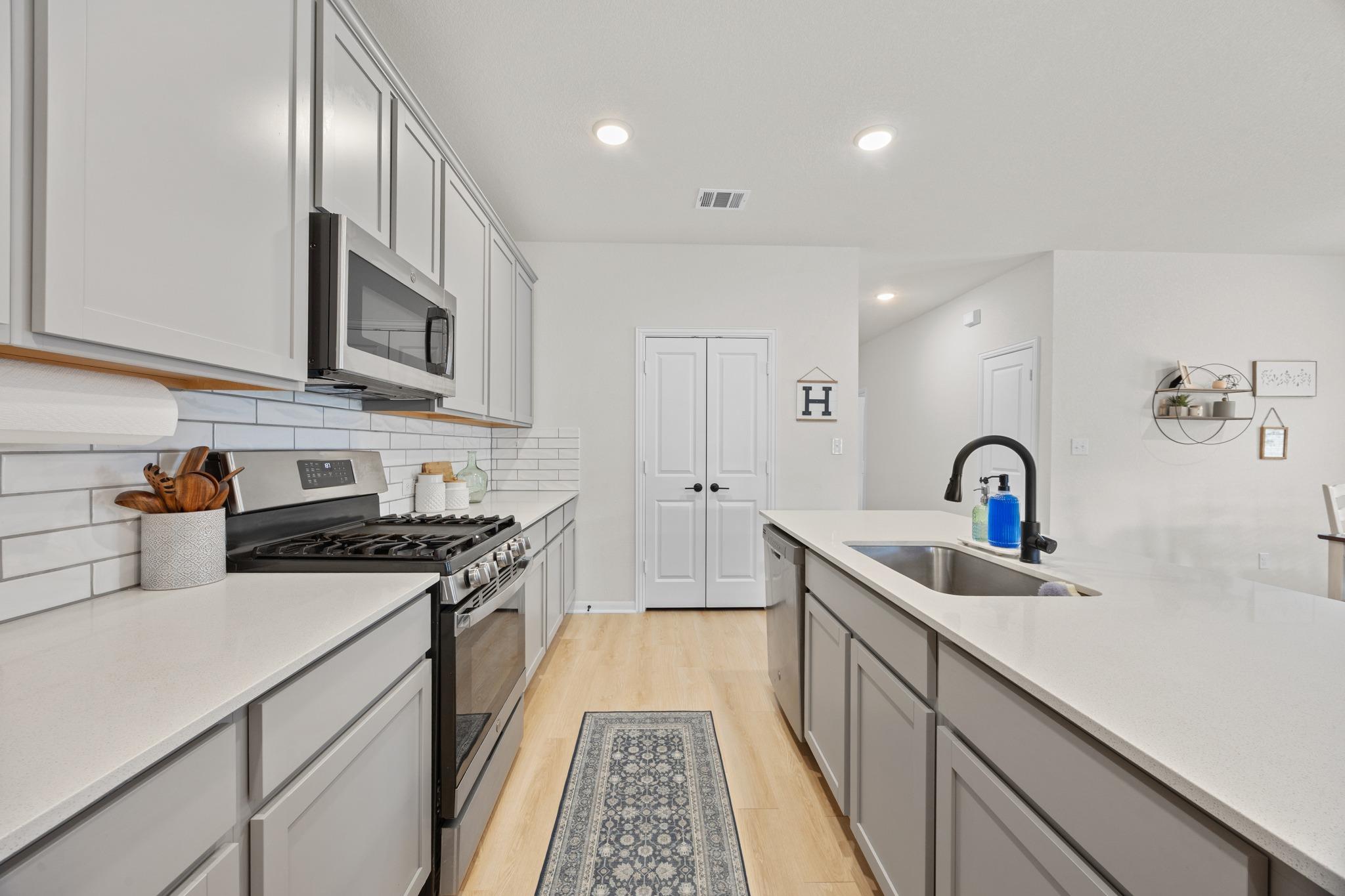 1233  WhippleTree Trl, photo 7