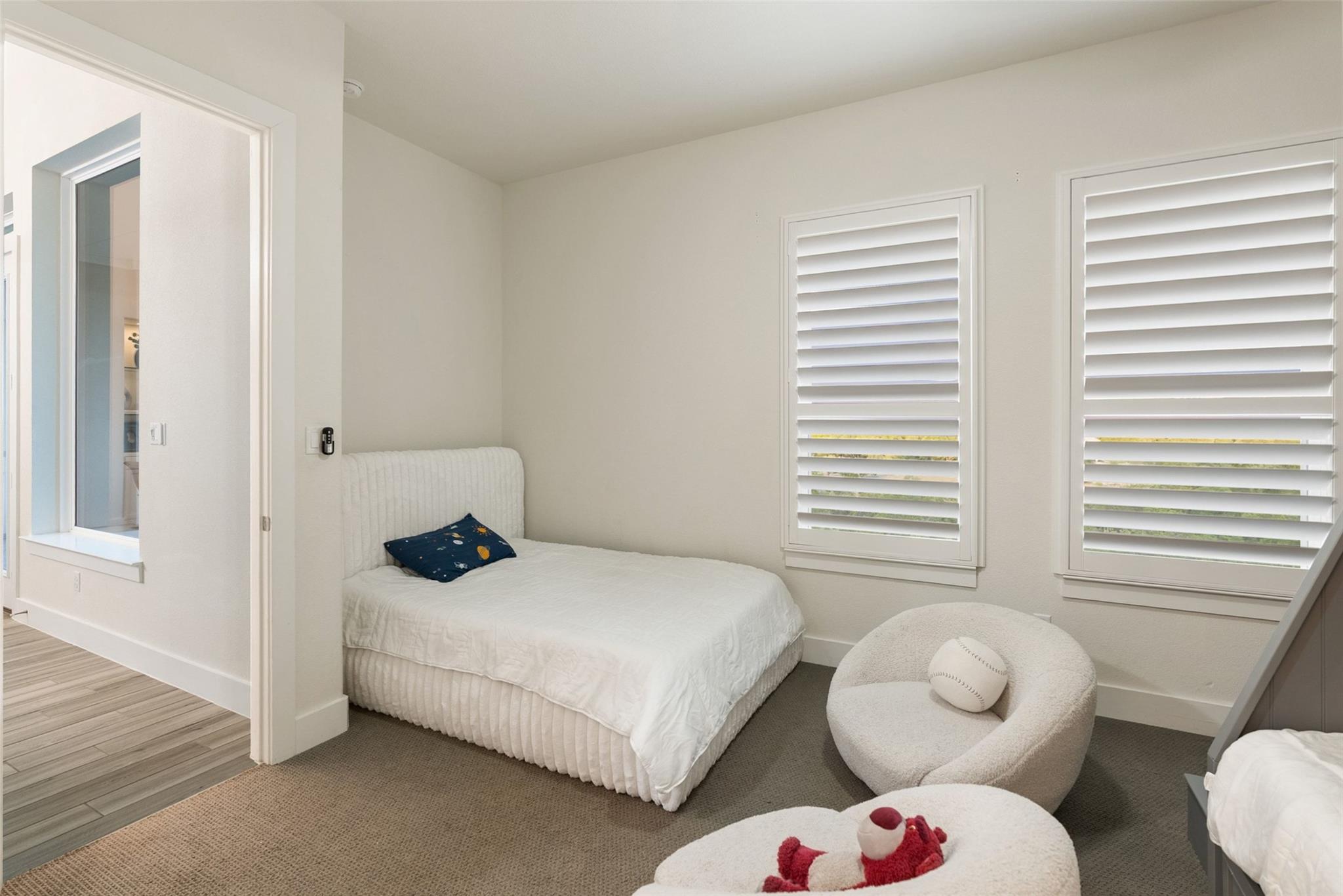 207  LODESTONE Ln, photo 12