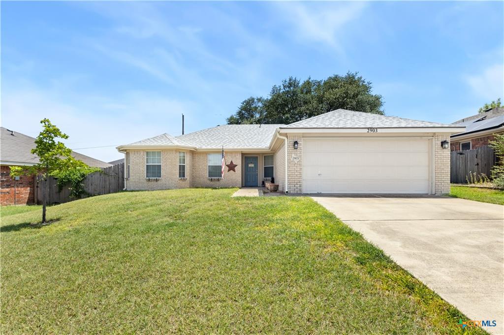 2903  Curtis Dr, photo 2