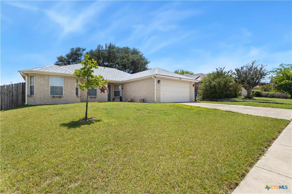 2903  Curtis Dr, photo 3