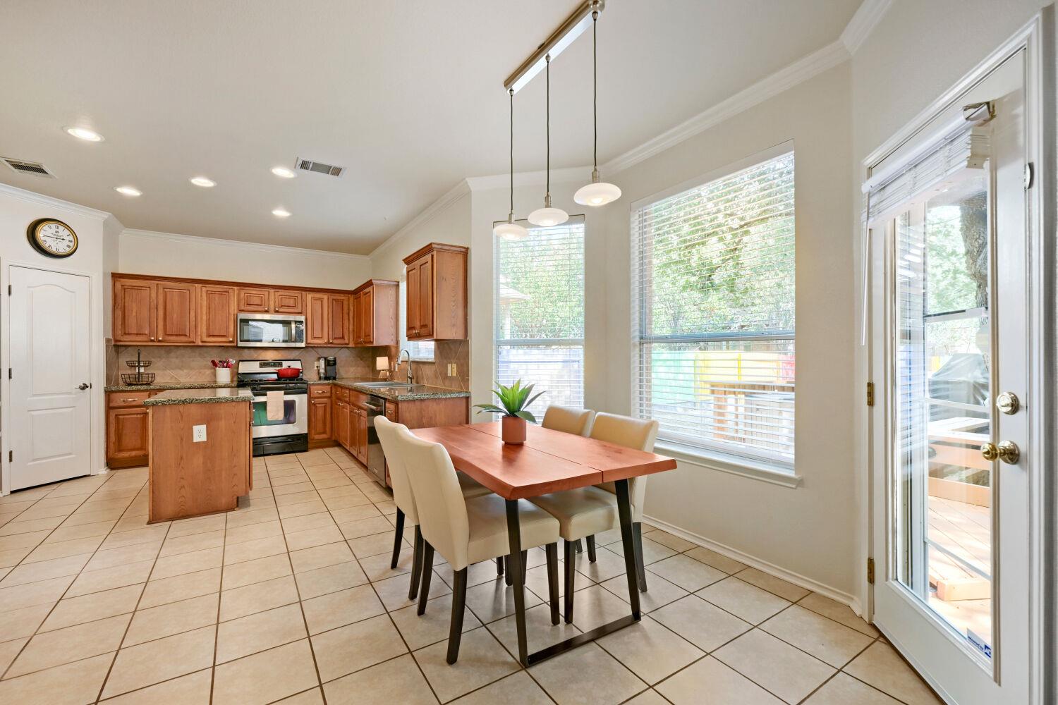 5120  Bluestar Dr, photo 8
