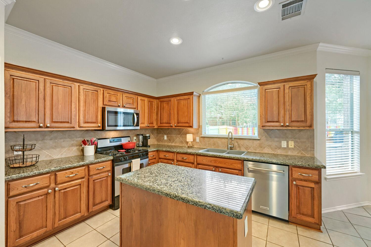 5120  Bluestar Dr, photo 10