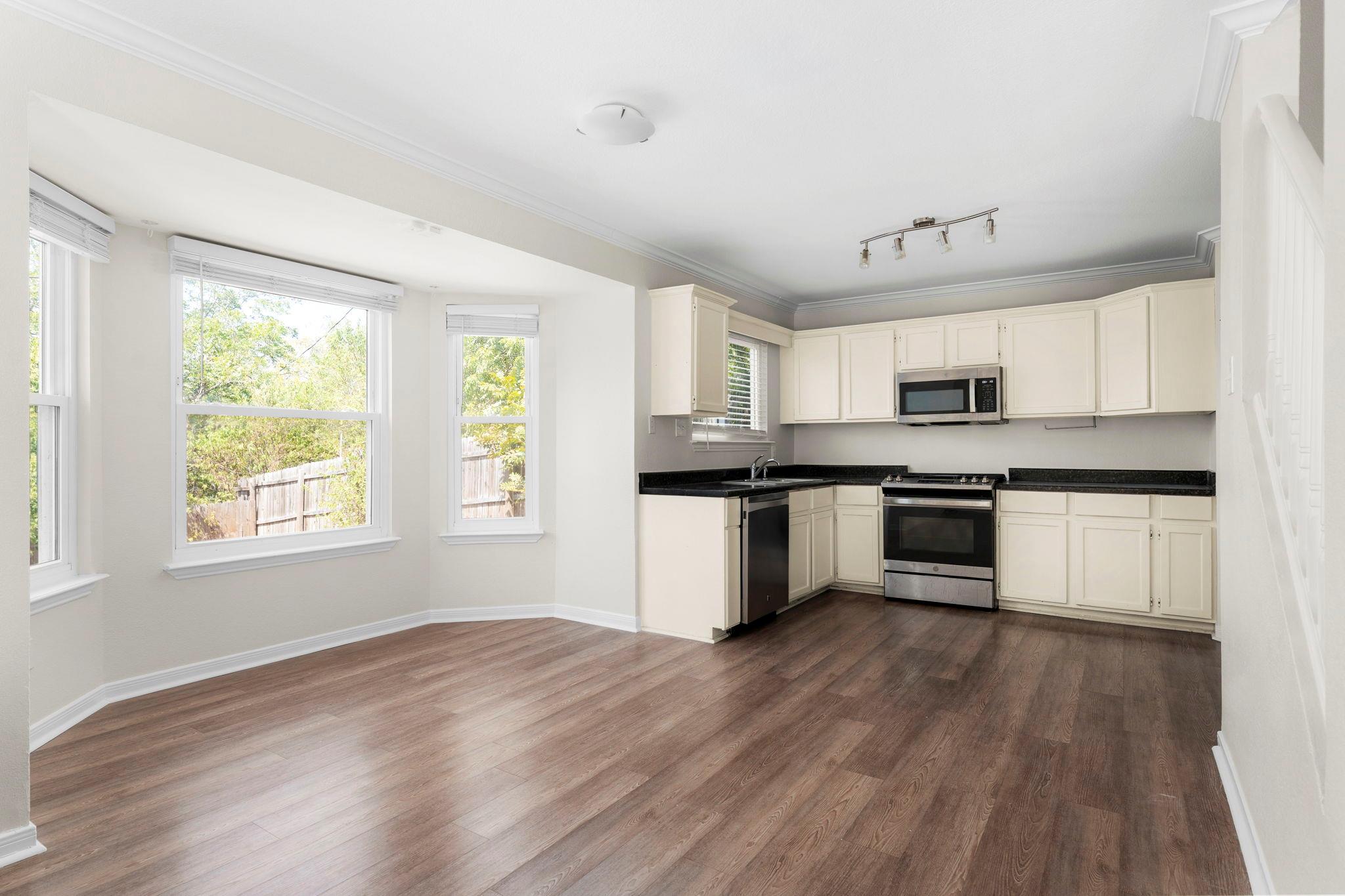 3205  Rockhurst Ln, photo 6
