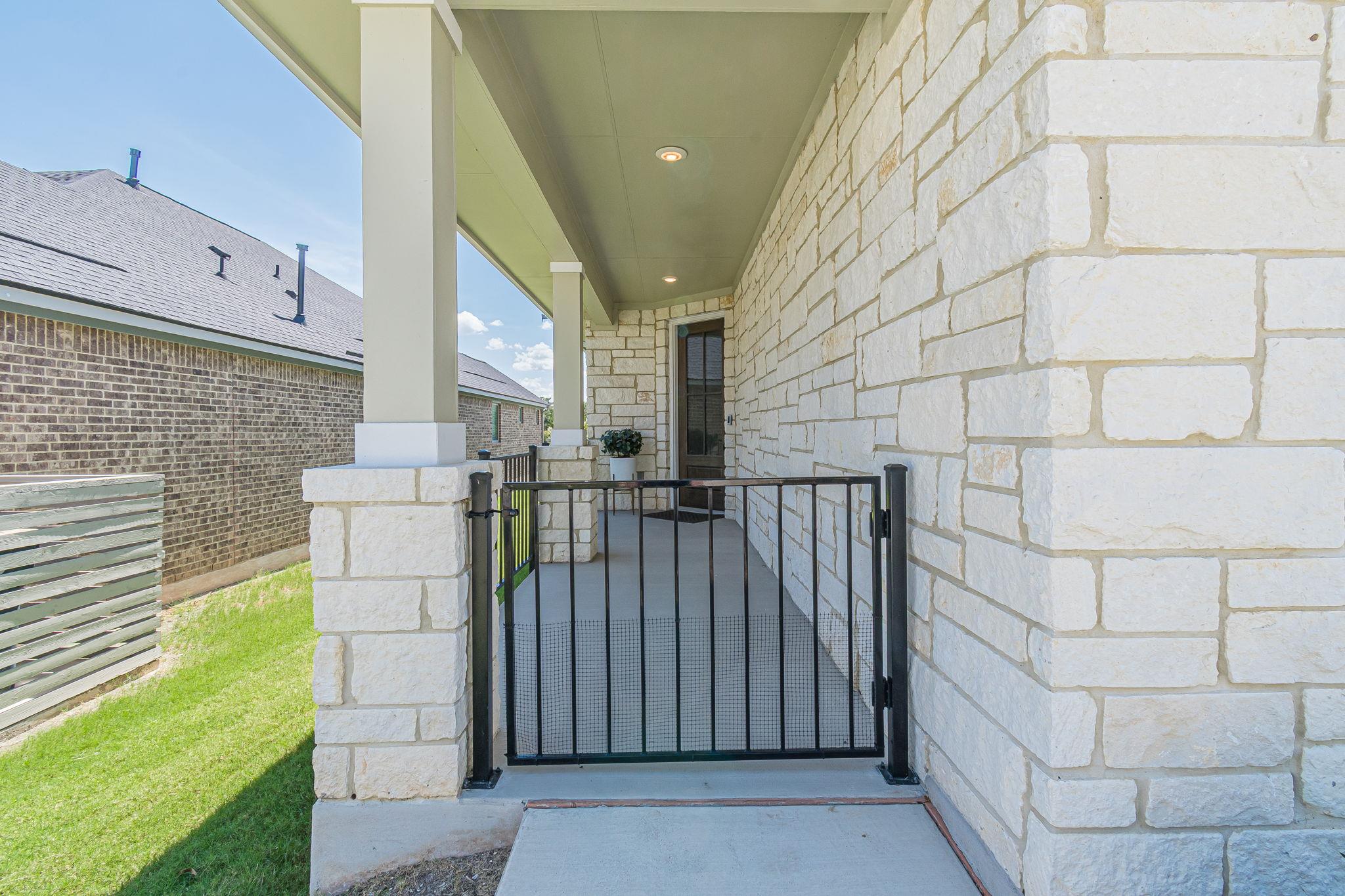 221  Sweeping Sage Ln, photo 2