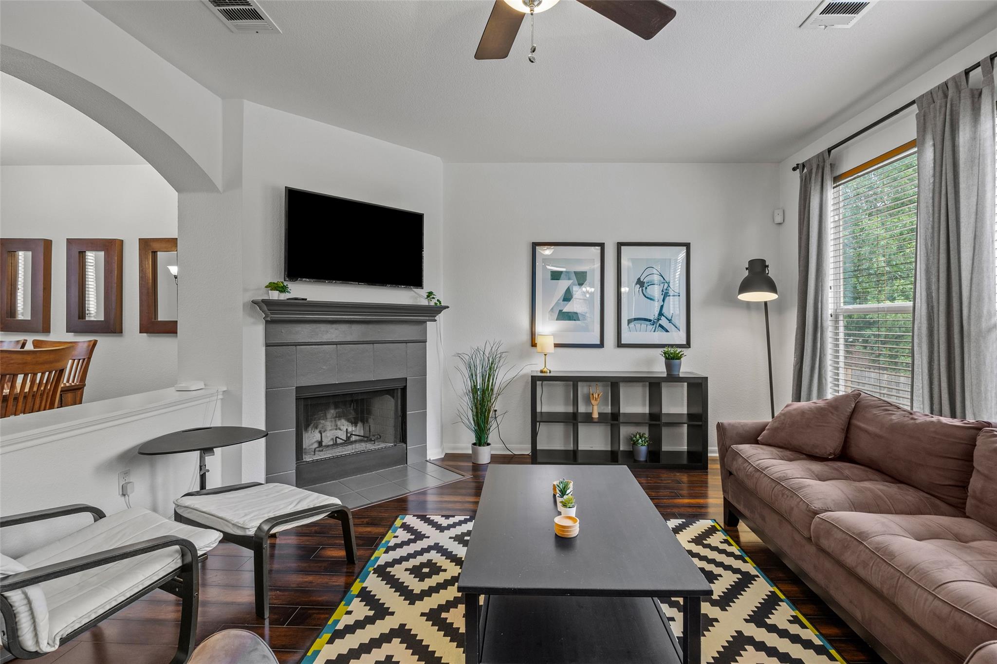 145  Paddington Dr, photo 8